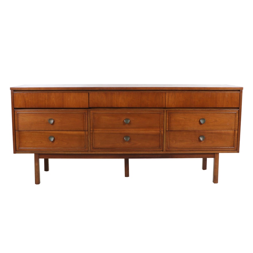 Dixie Walnut Mid Century Modern Dresser, Mid 20th Century