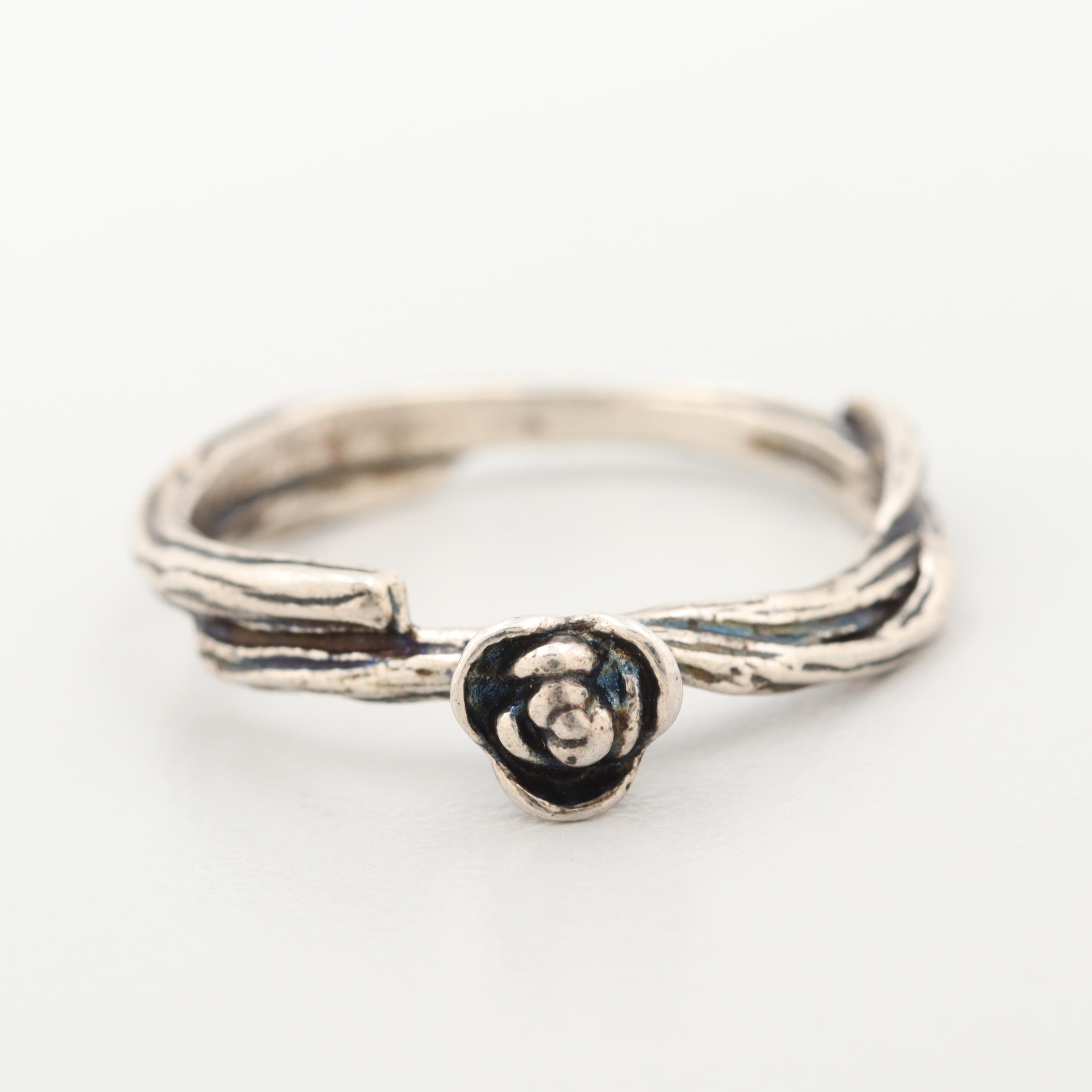 Or Paz Sterling Silver Plant Motif Ring