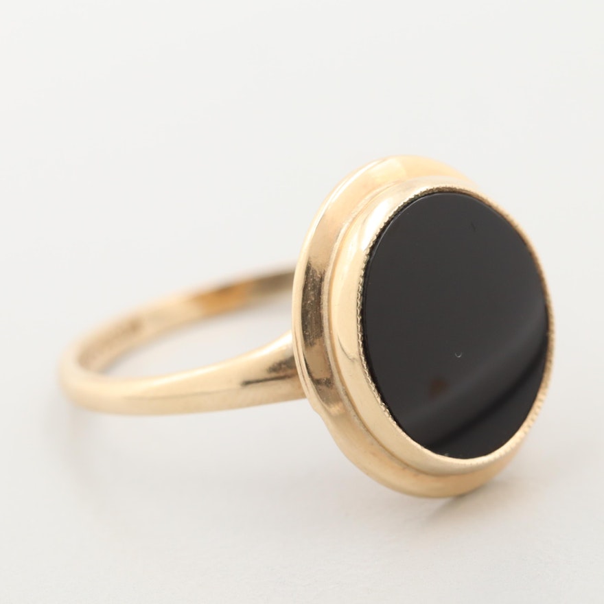 Vintage 10K Yellow Gold Black Onyx Ring