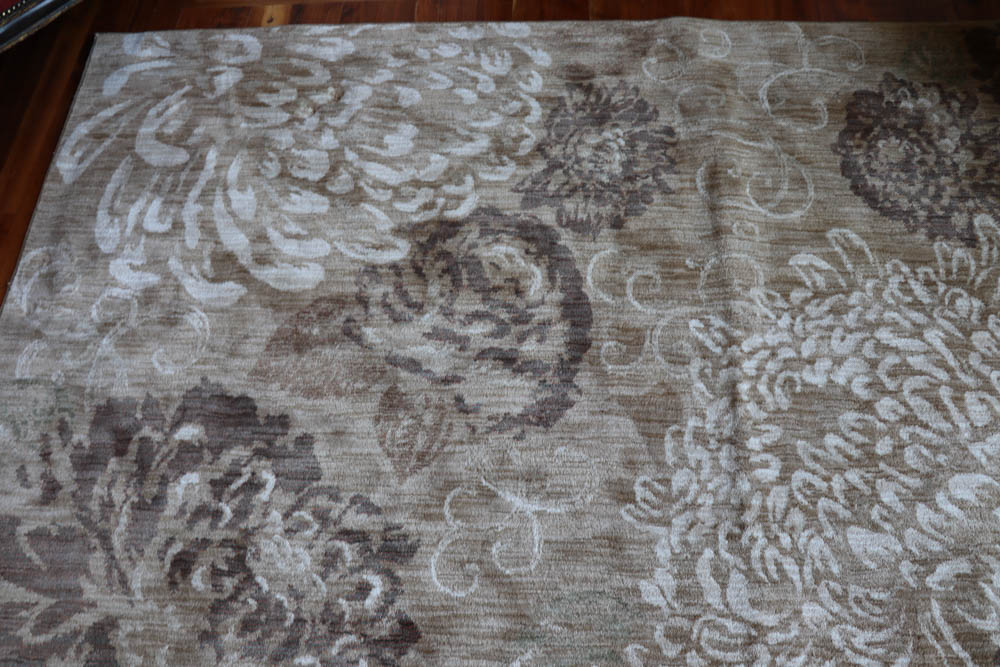 Machine Made HGTV Home "Vintage Bloom" Nylon Room Sized Rug