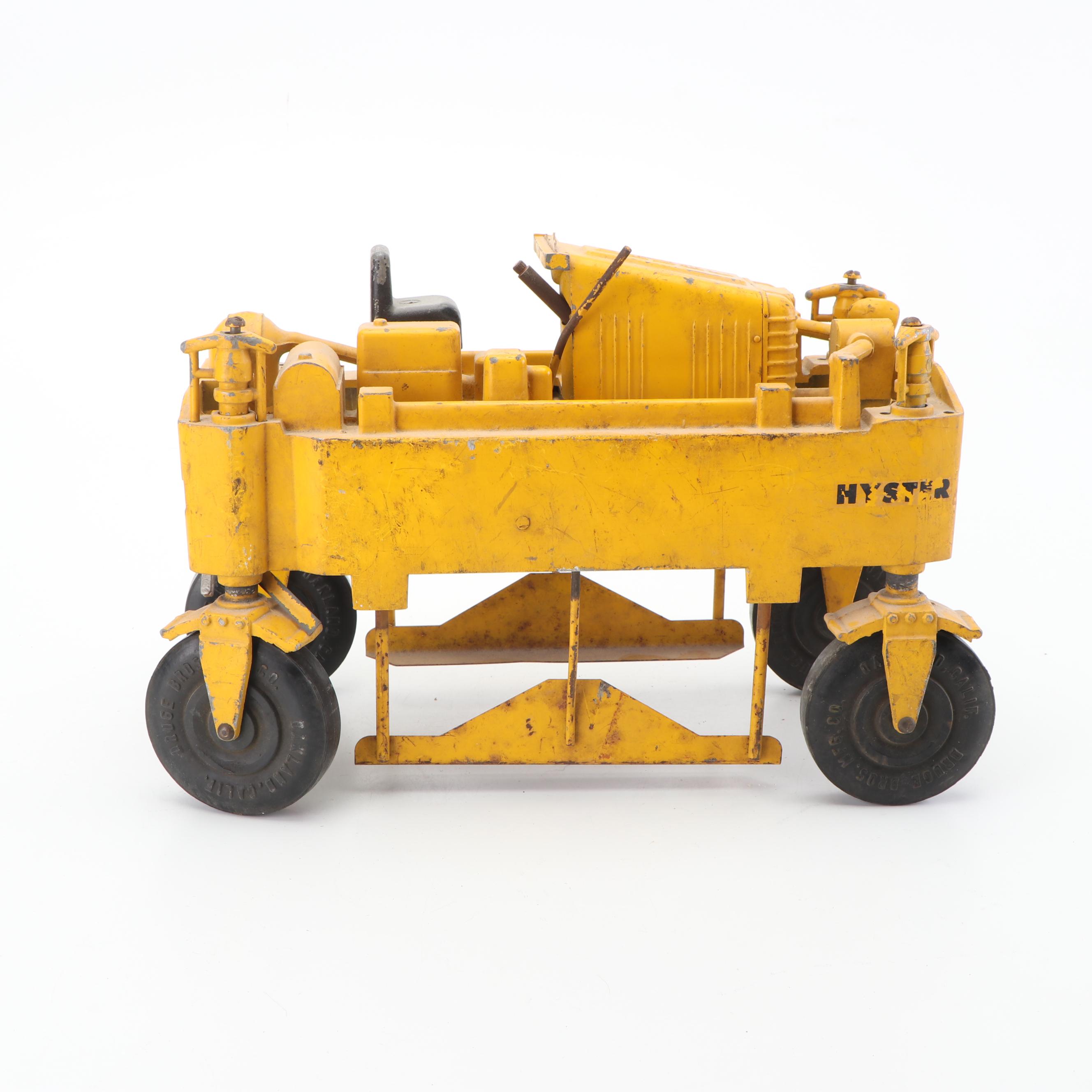 Hyster "Druge" Straddle Carrier Lumber Loader Lift Truck, 1950s