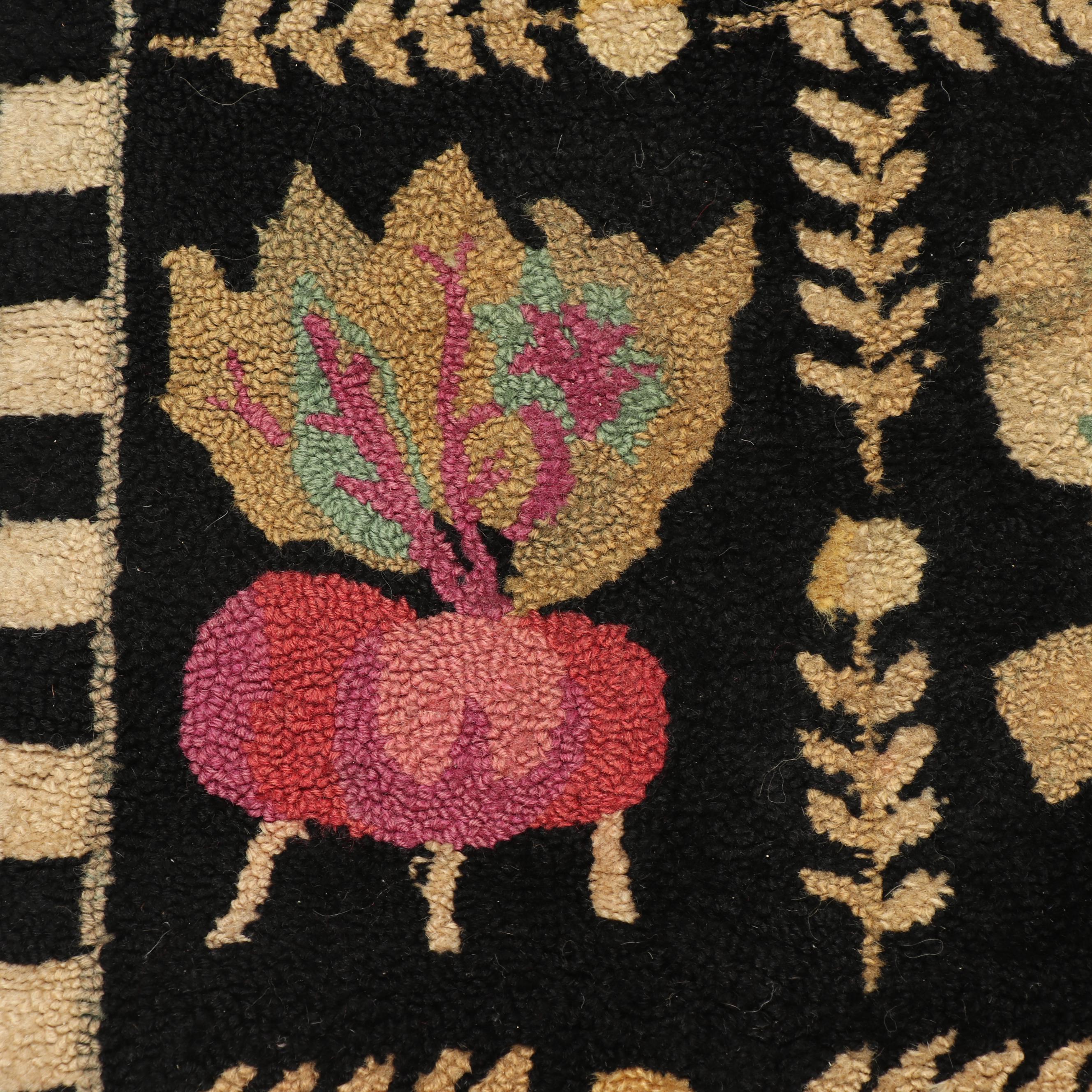 Hand-Hooked Claire Murray Accent Rug