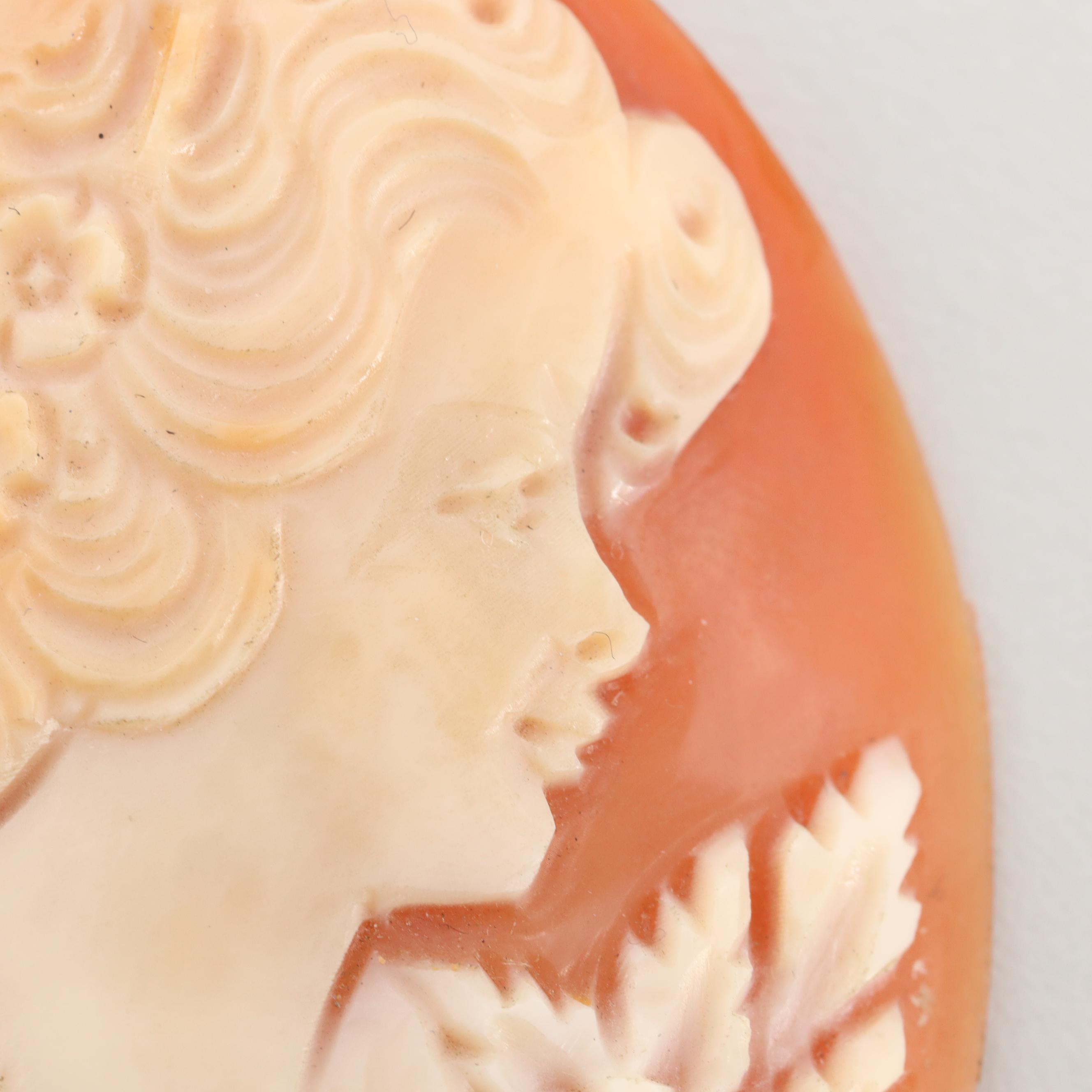 Loose Helmet Shell Oval Cameo