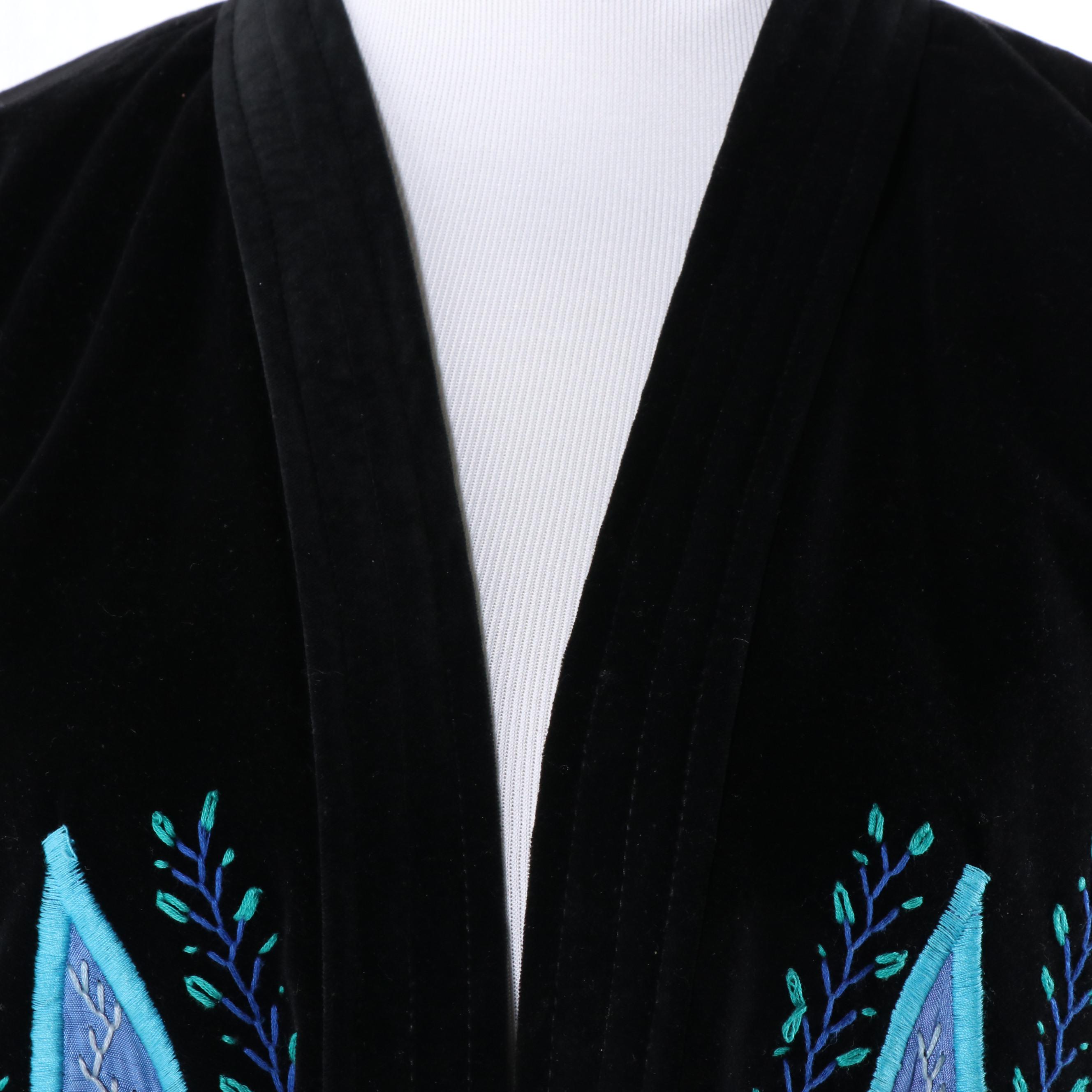 La Coleccion Judith Roberts Embroidered Coat