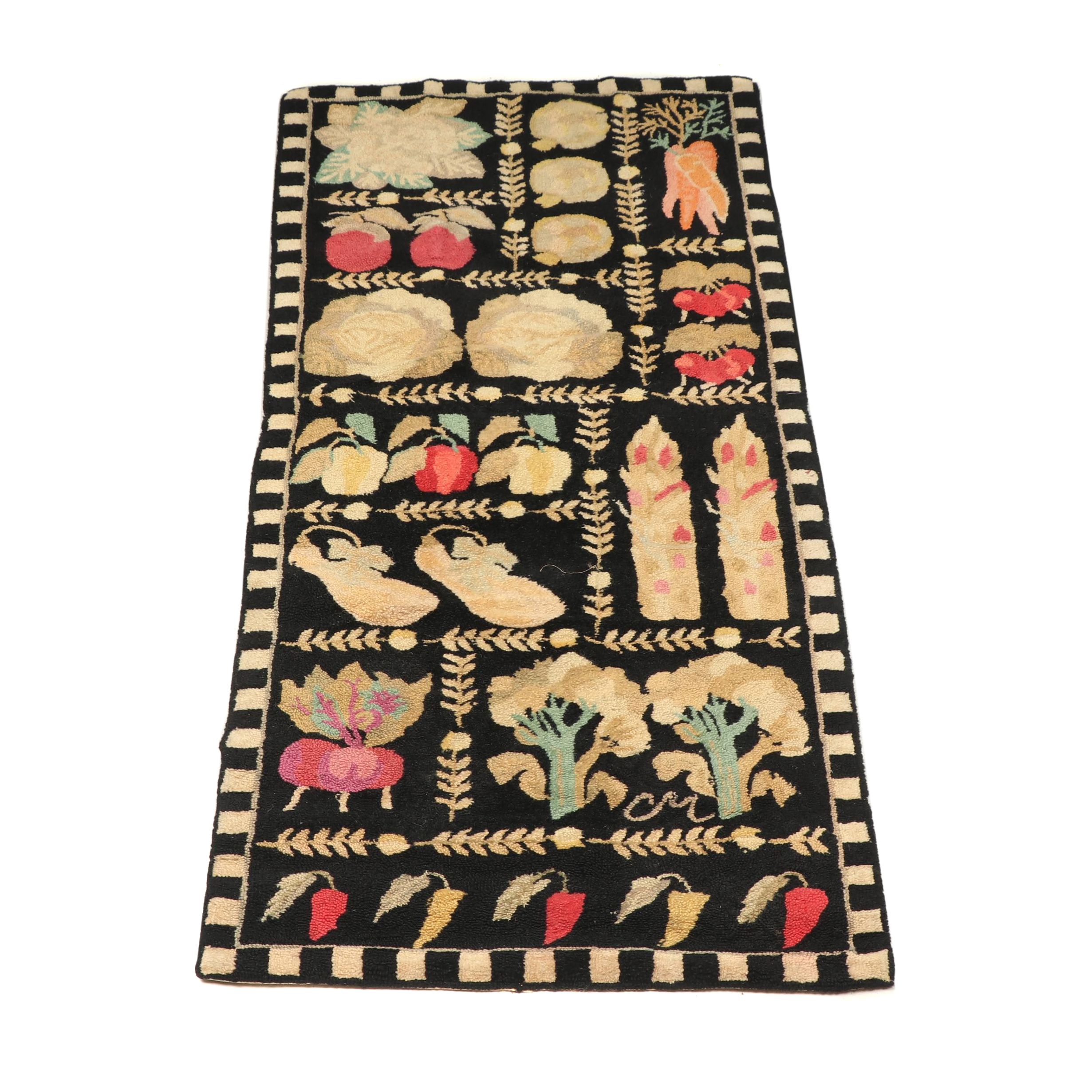 Hand-Hooked Claire Murray Accent Rug