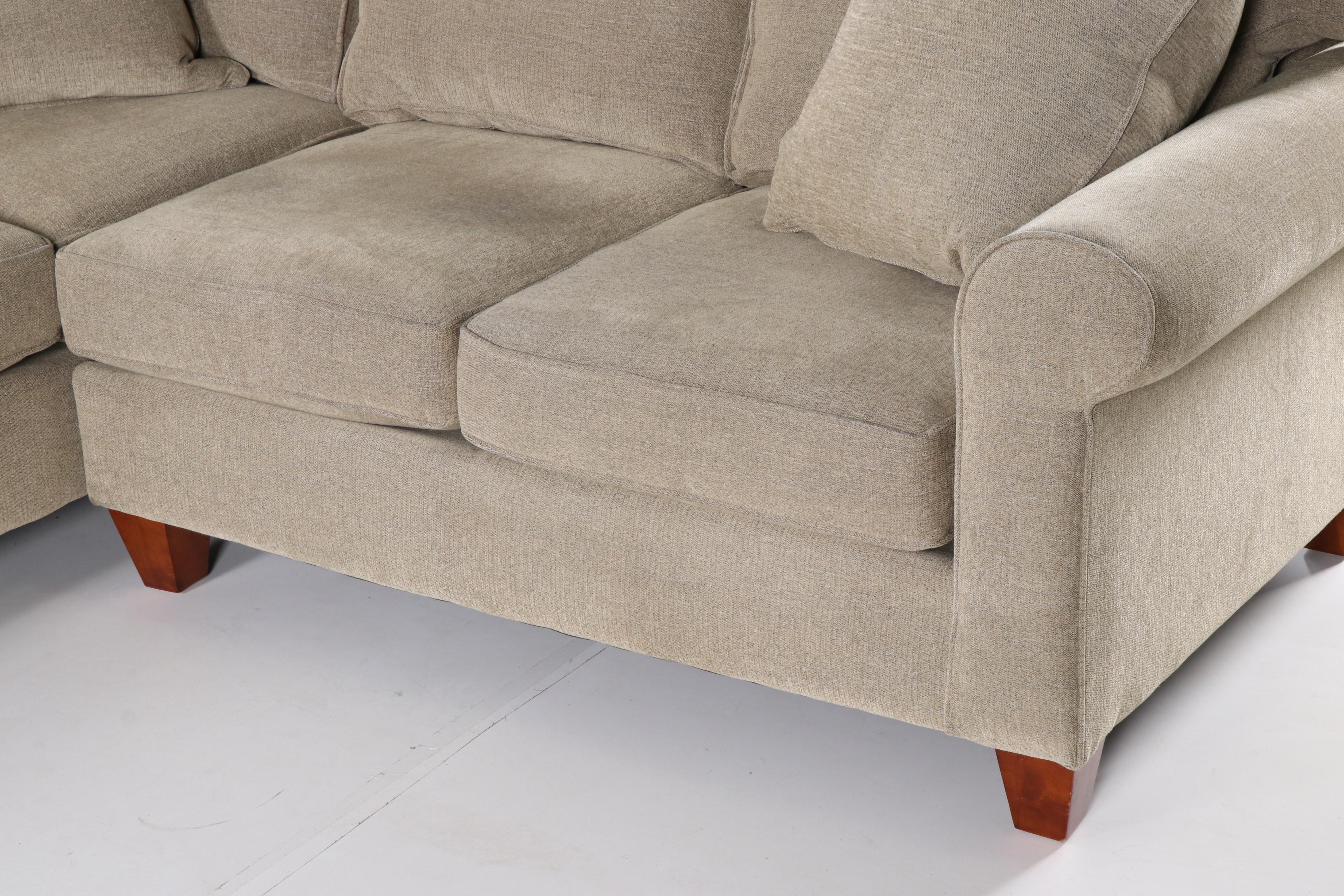 Haverty's Furniture Corey Grey Fabric-Upholstered Sectional Sofa, Contemporary