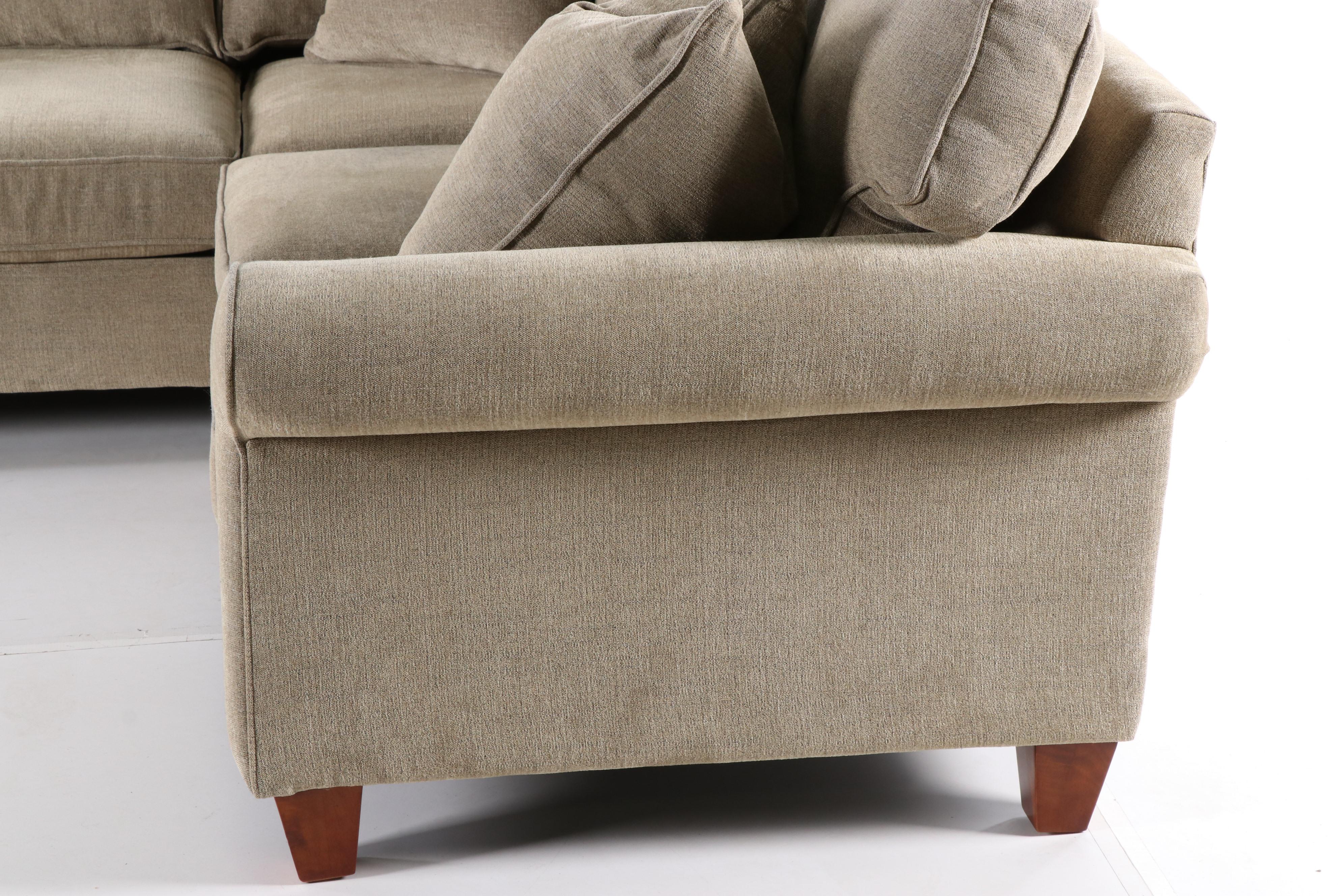 Haverty's Furniture Corey Grey Fabric-Upholstered Sectional Sofa, Contemporary