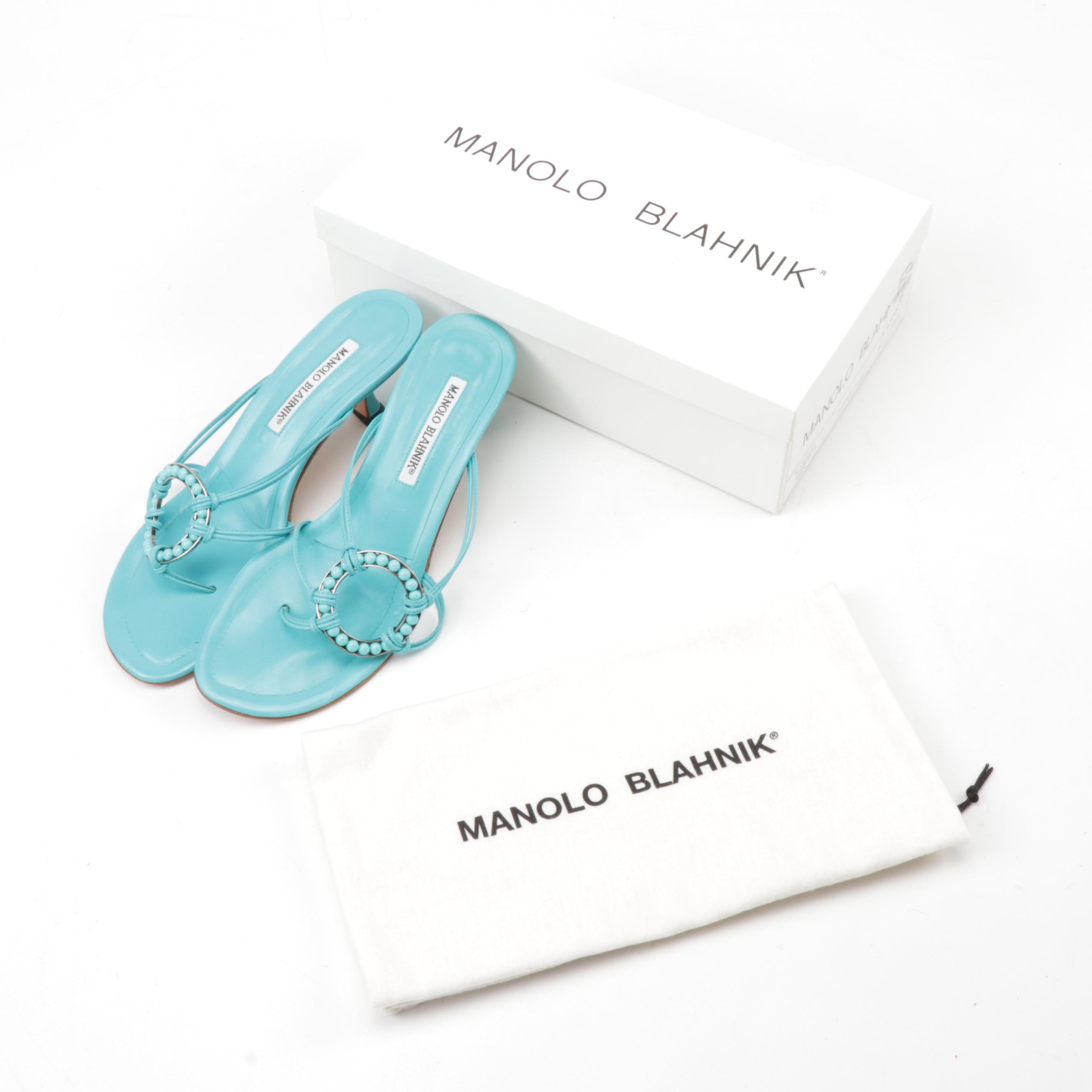 Manolo Blahnik Blue Leather Ring Kitten Heel Sandals
