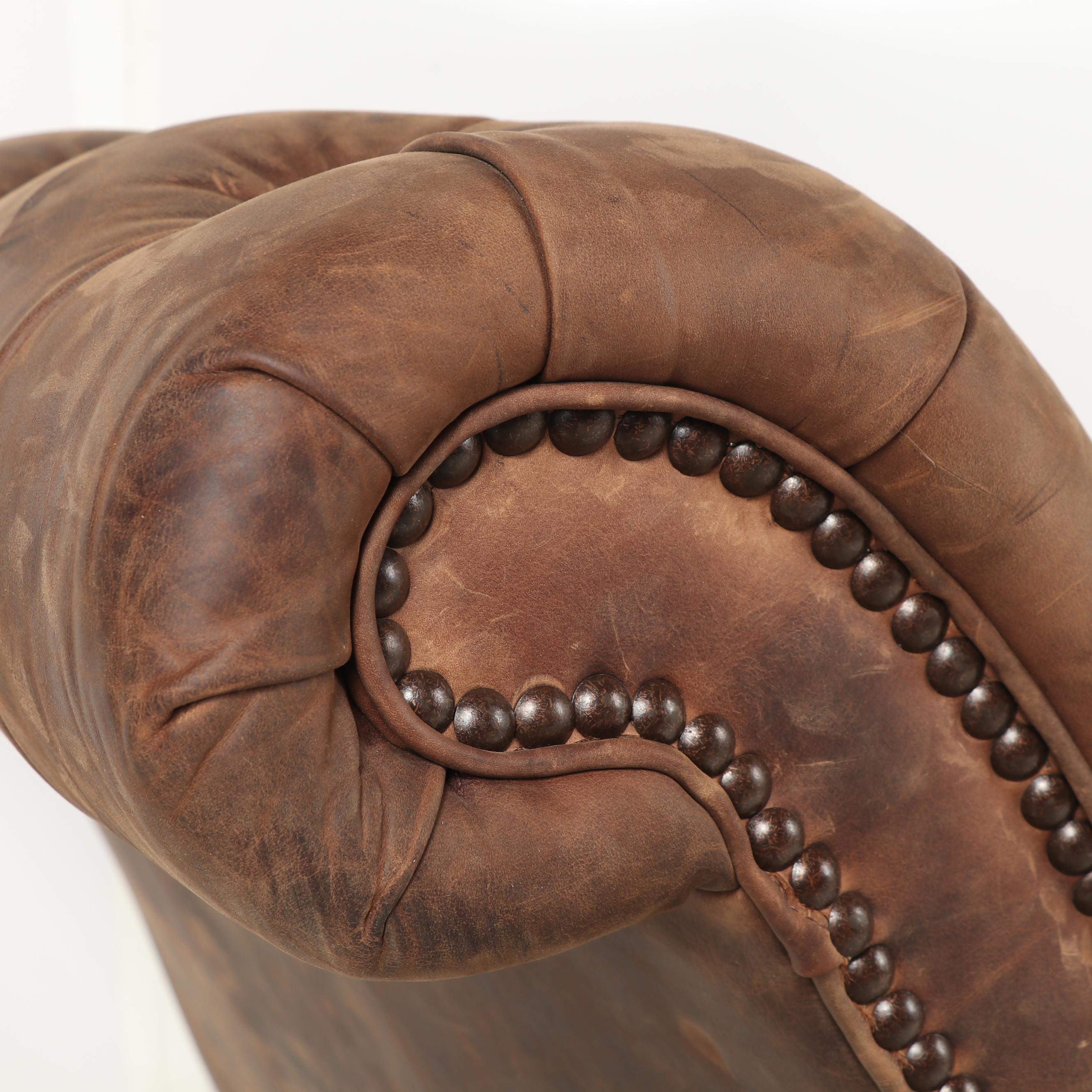 Contemporary Brown Leather Button-Tufted Chaise Lounge