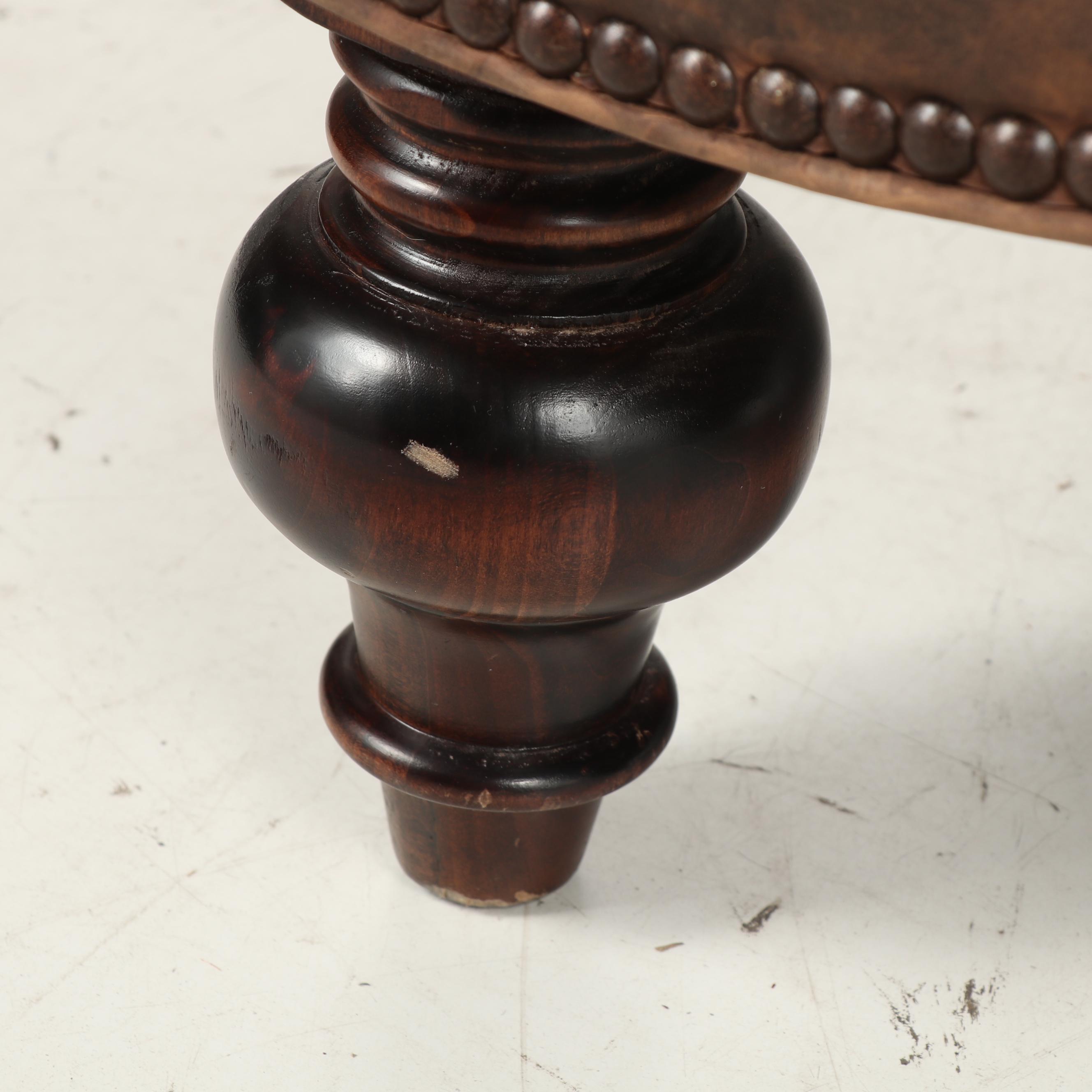 Contemporary Brown Leather Button-Tufted Chaise Lounge