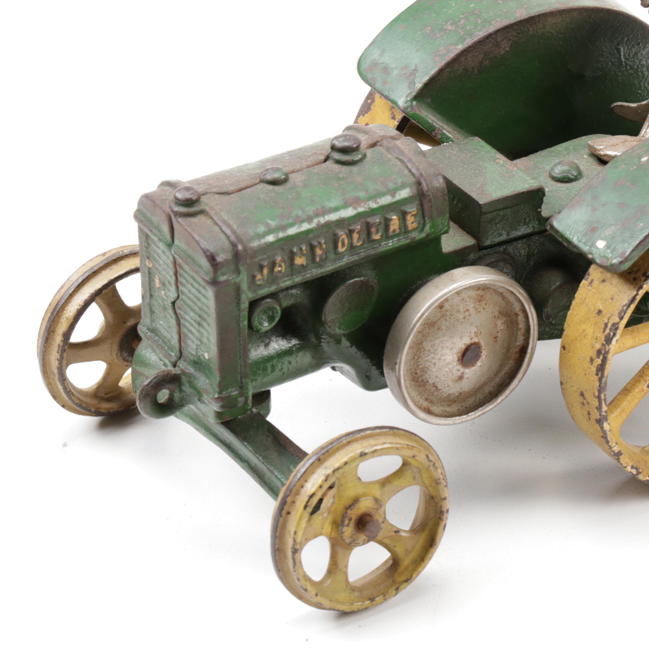 Vindex Toys John Deere Model D Cast Iron Tractor
