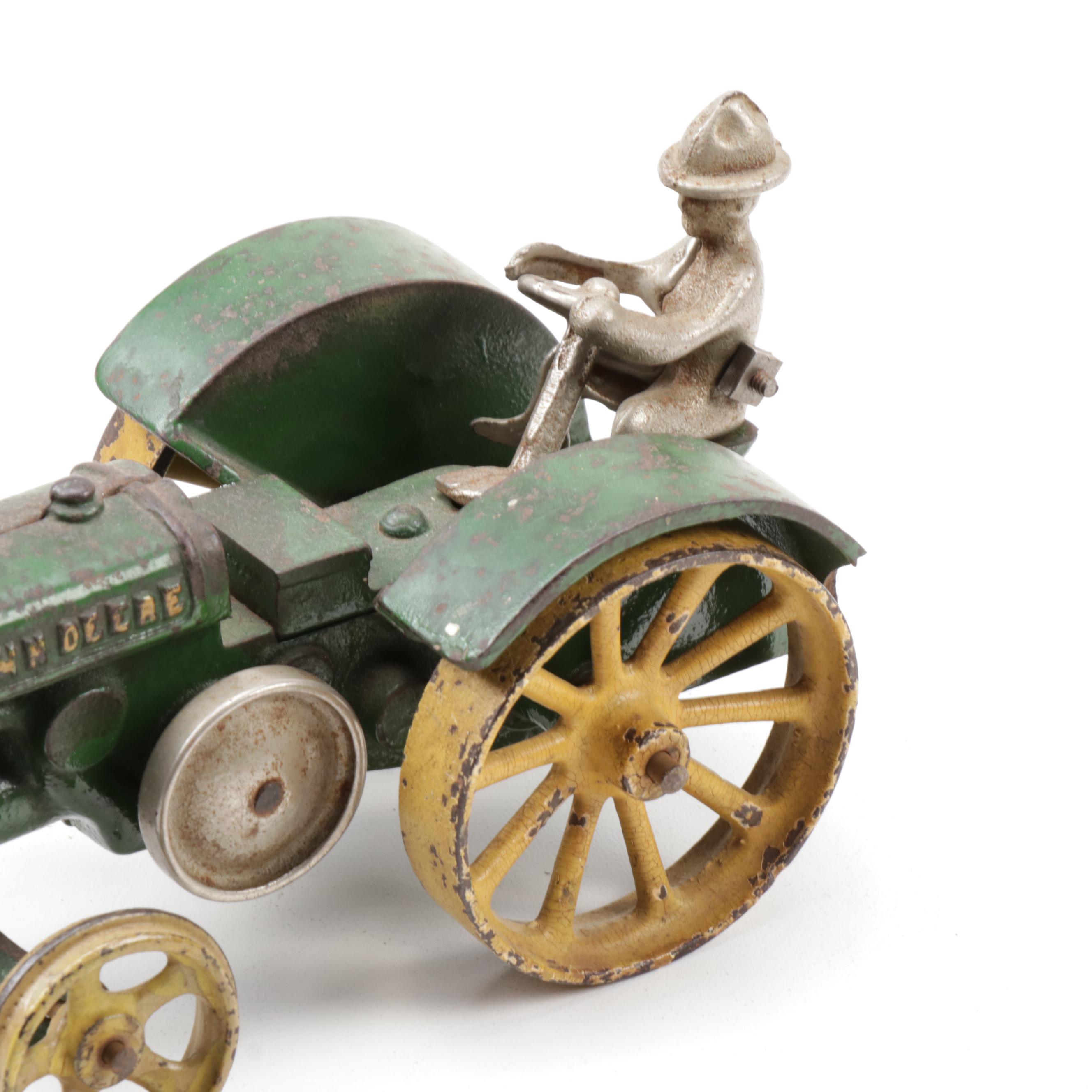 Vindex Toys John Deere Model D Cast Iron Tractor