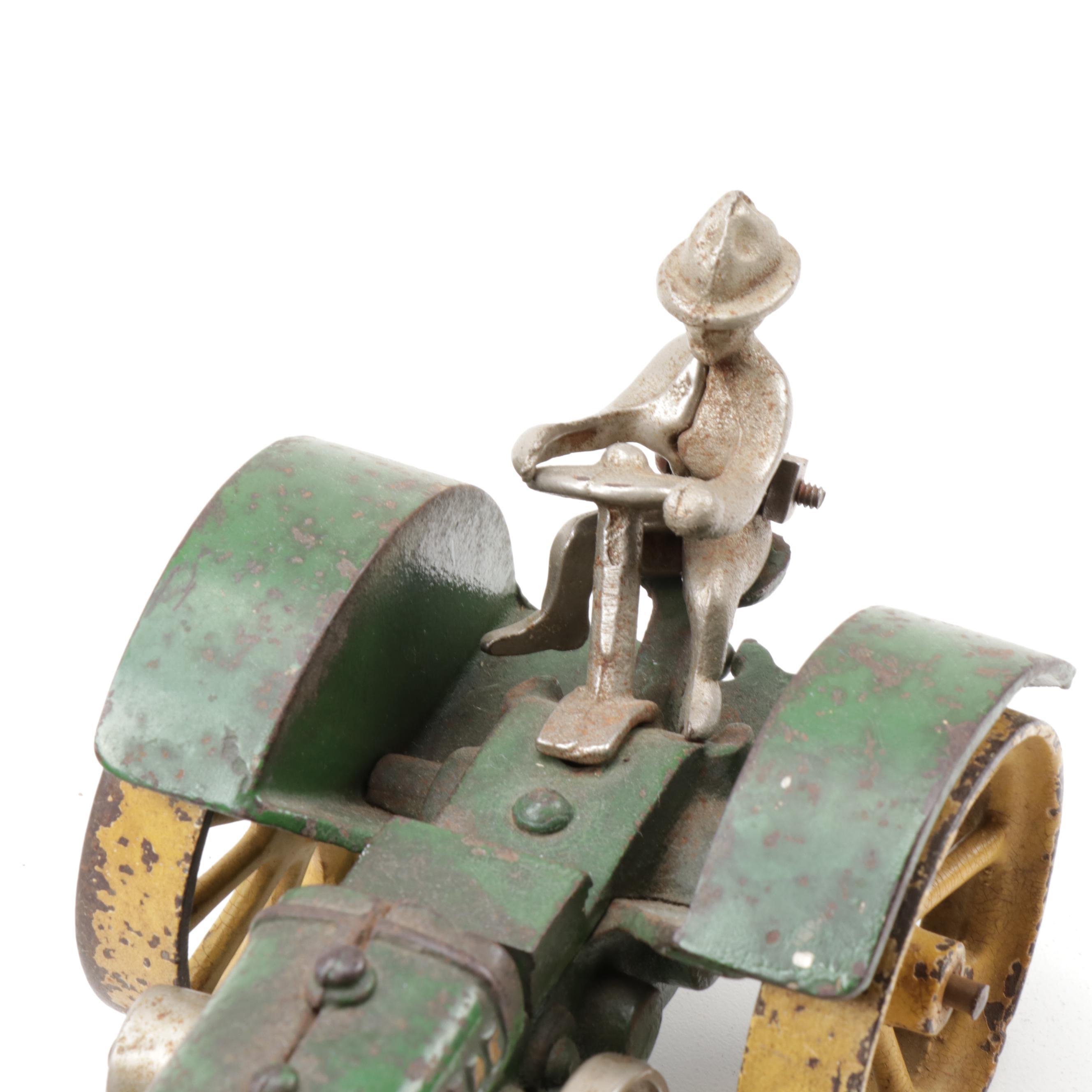 Vindex Toys John Deere Model D Cast Iron Tractor