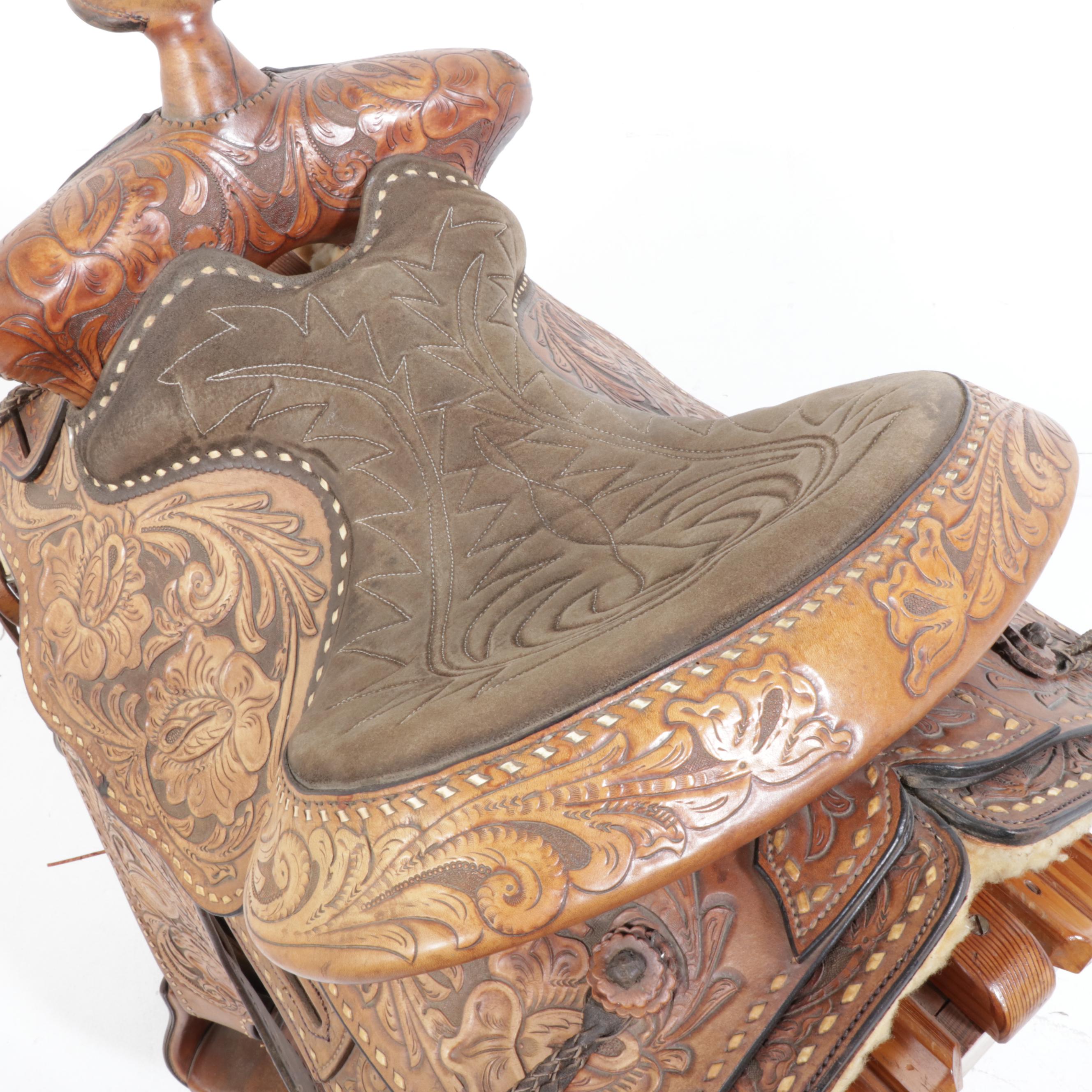 Rolling W Saddlery Western Saddle with Rolling Rack
