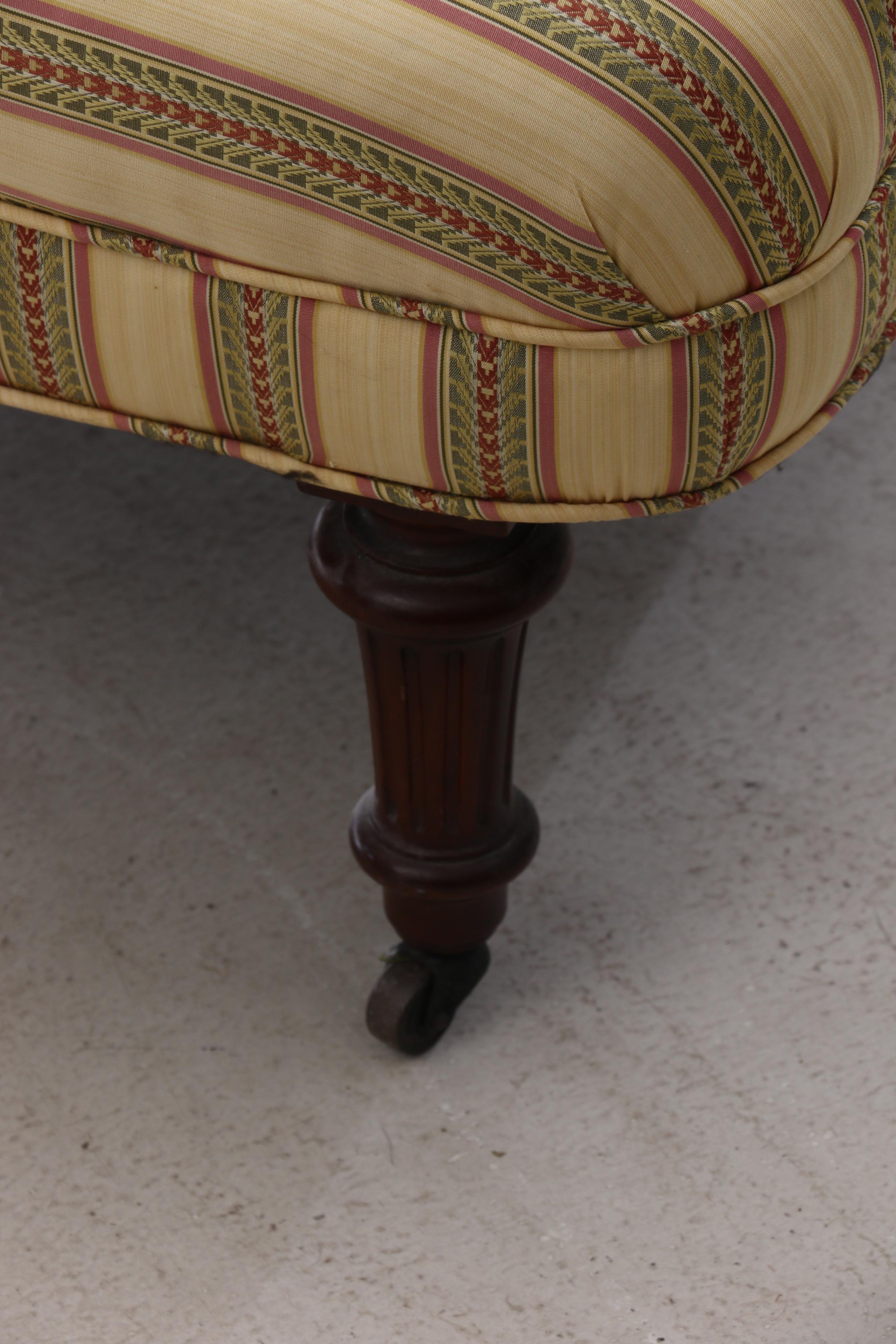 Antique Chaise Lounge Chair