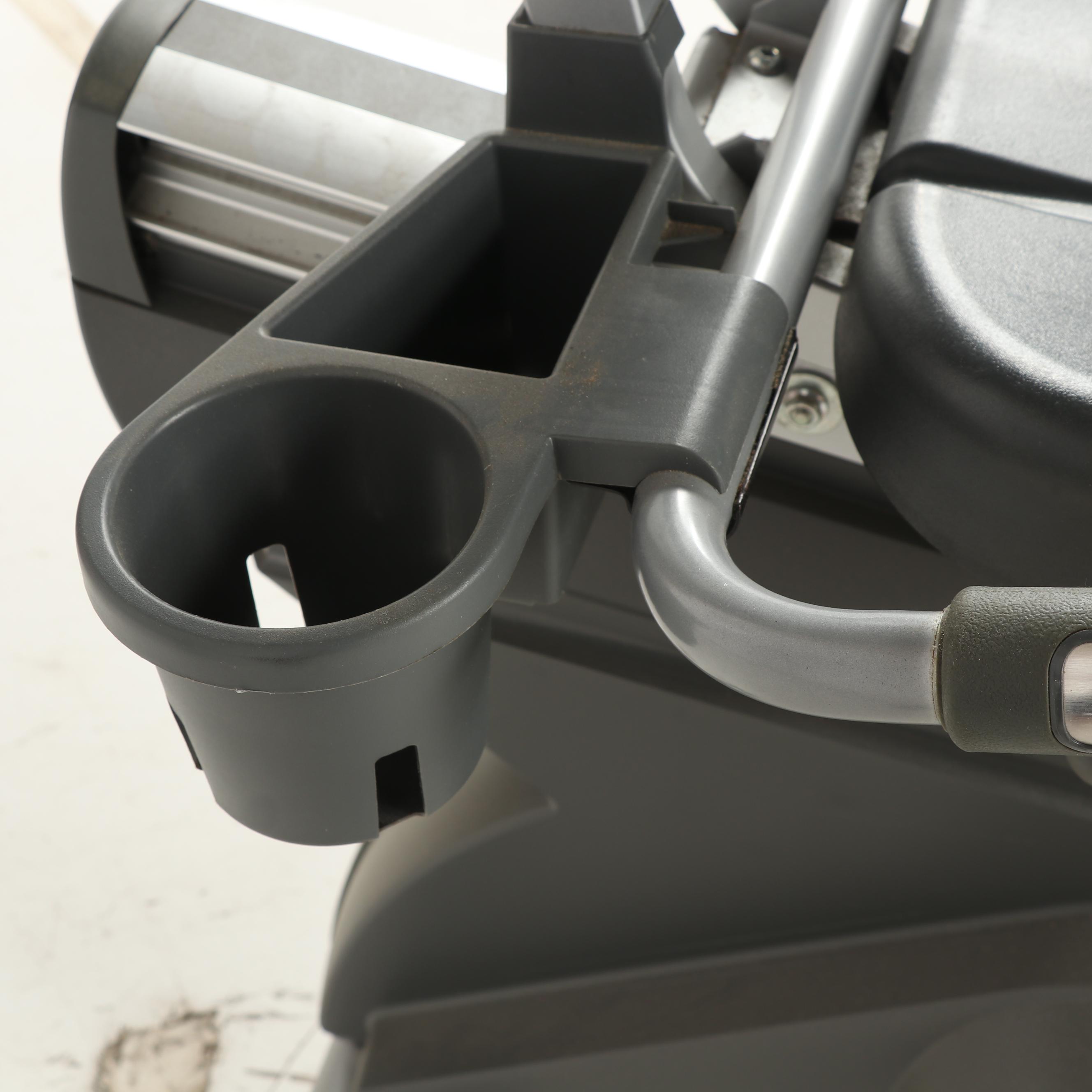 Life Fitness 95Ri Recumbent Exercise Bike, Contemporary