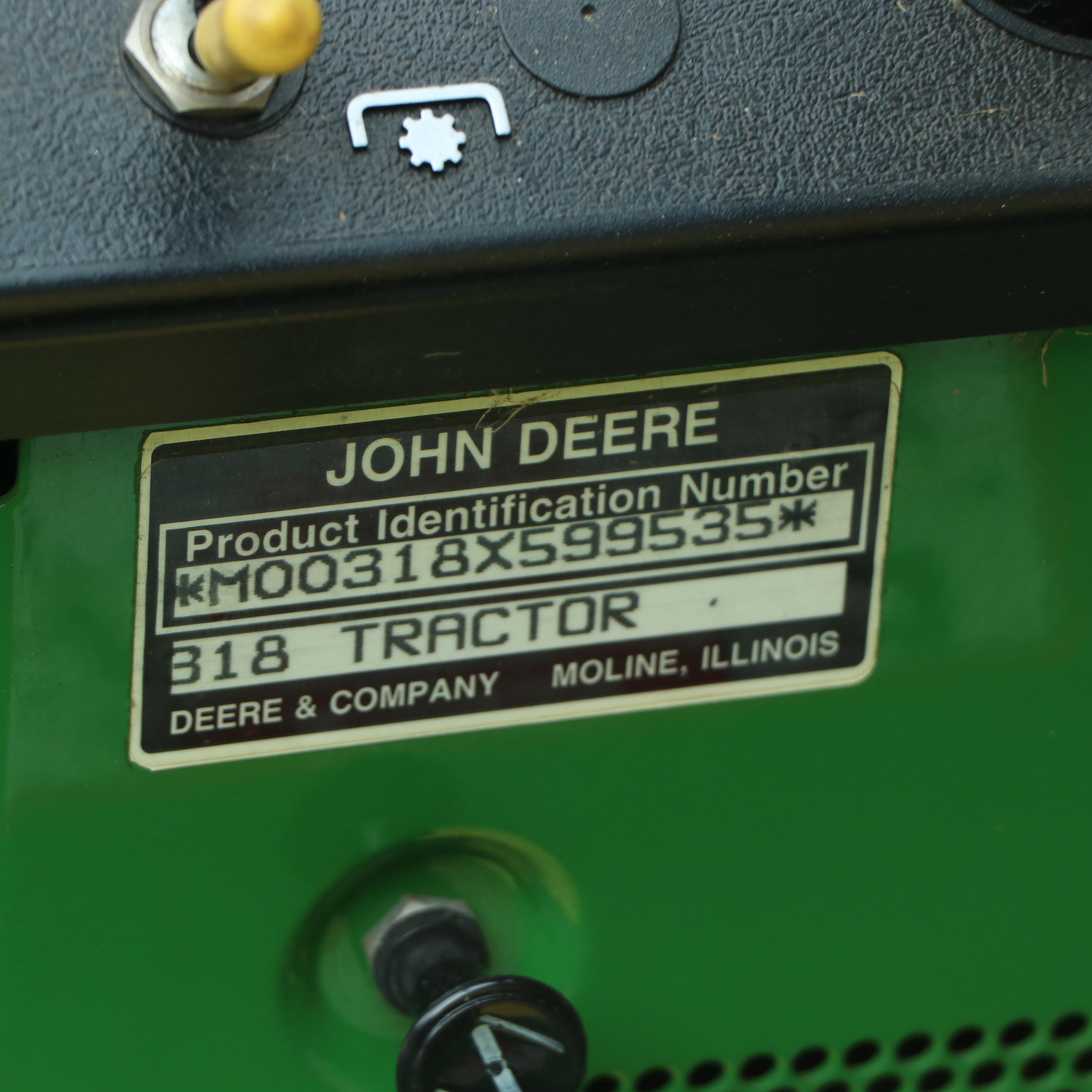 John Deere 318 Lawn Tractor
