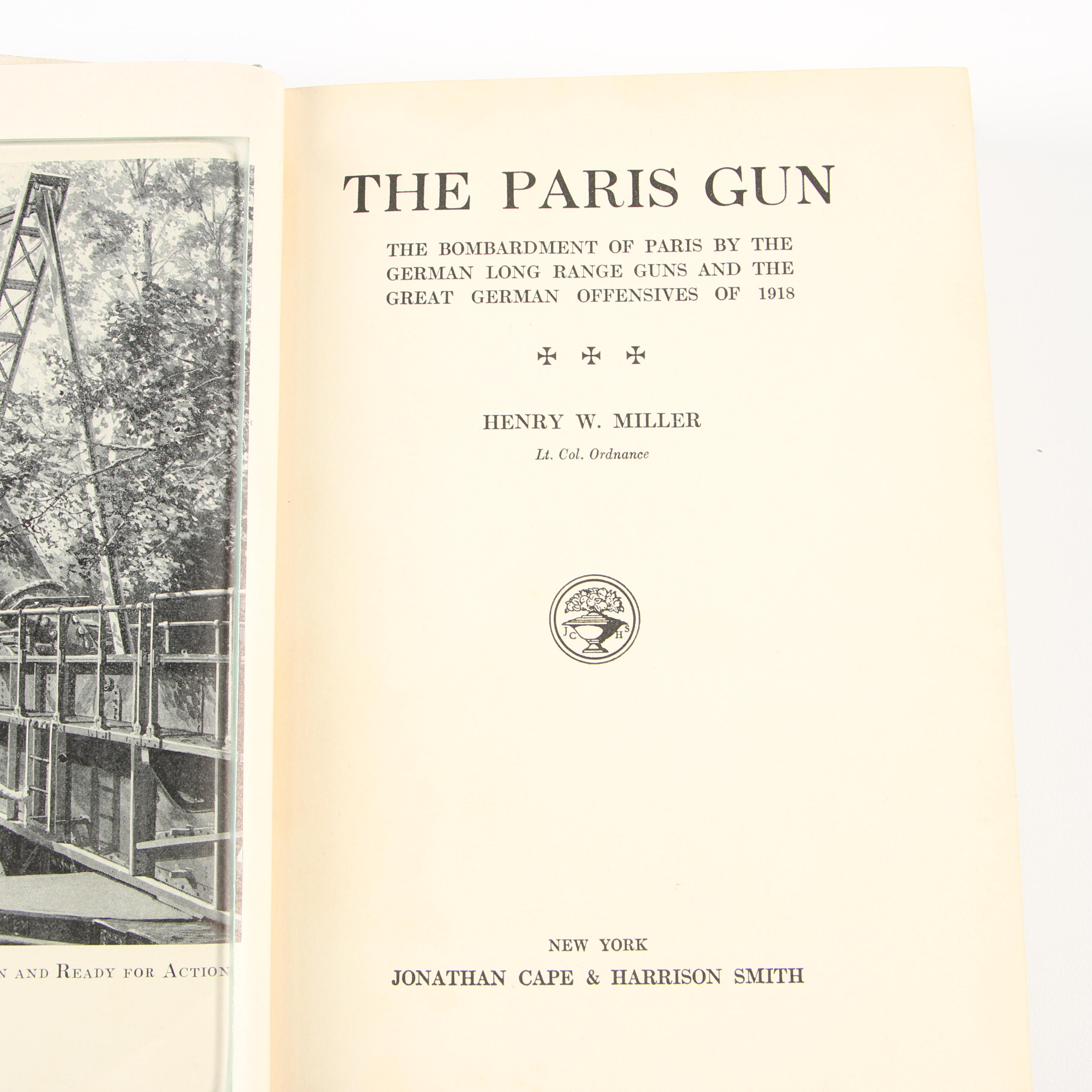 Military Books including 1982 "A History of Strategic Bombing" by Lee Kennett