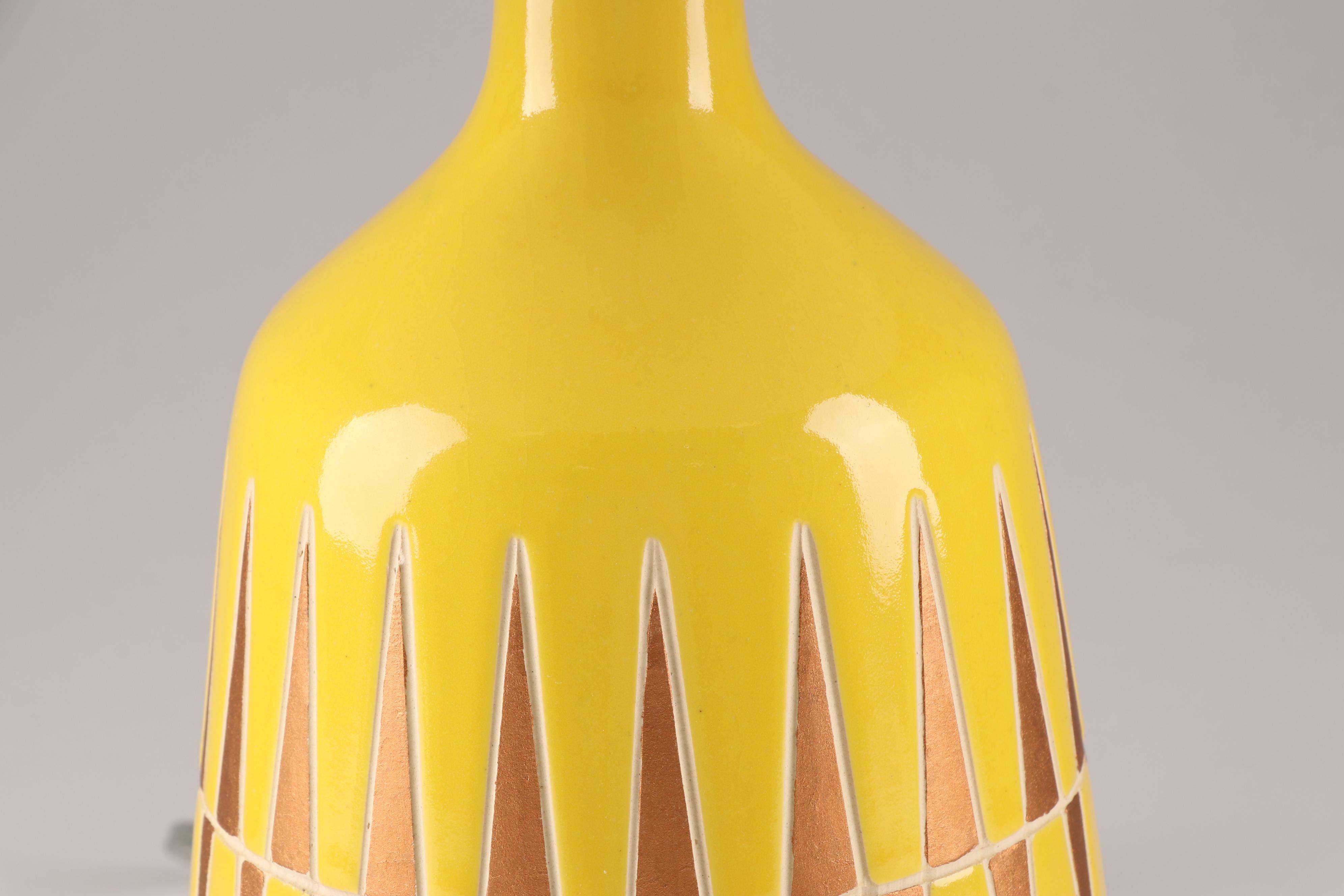 West Elm Mid Century Modern Style Ceramic Table Lamp