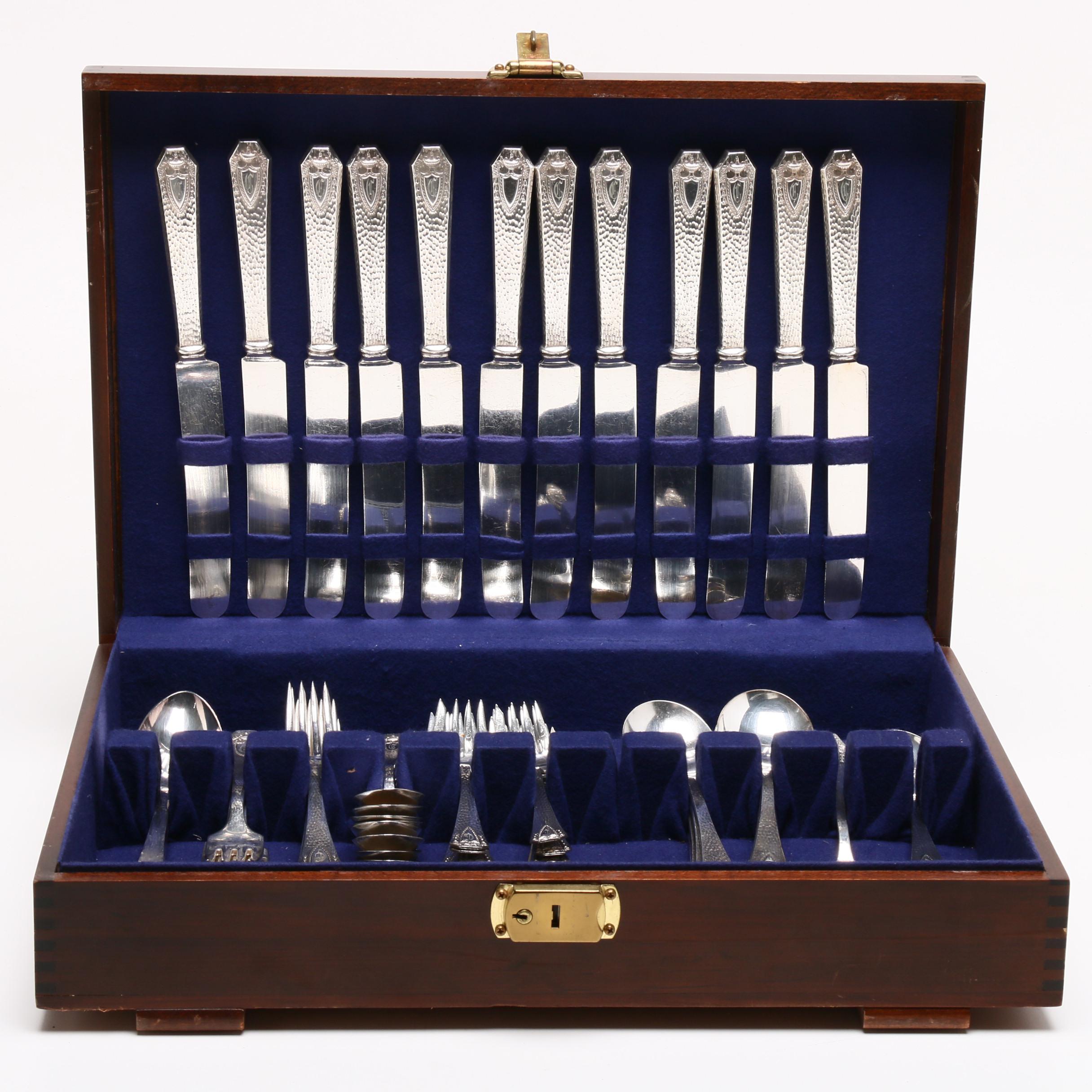 Rogers Brothers Silver Plate "Heraldic" Flatware with Chest, Early 20th Century