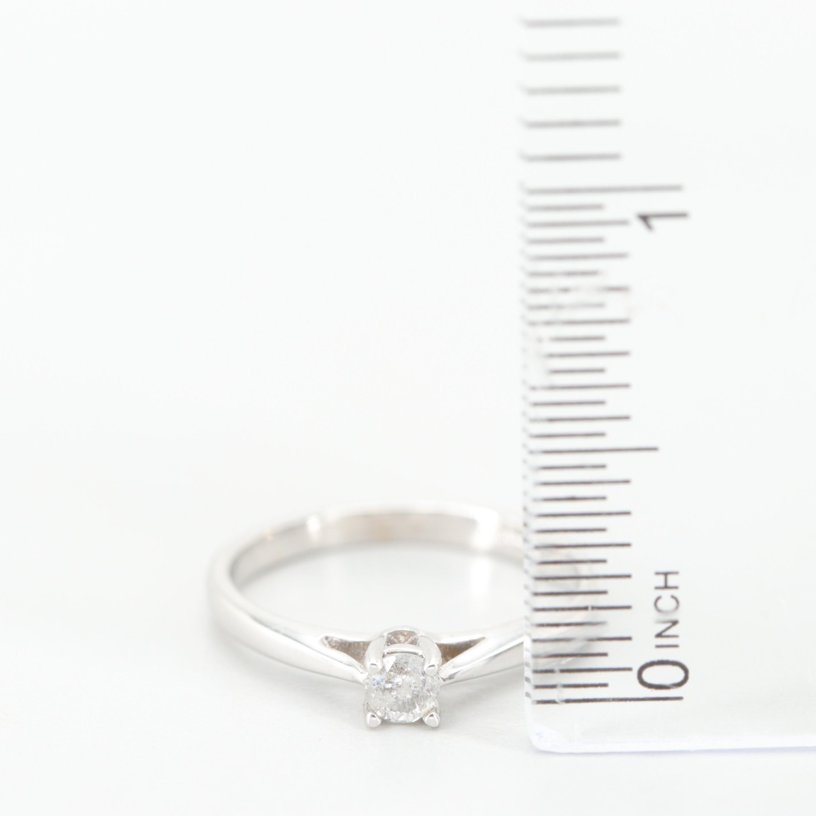 14K White Gold Diamond Ring