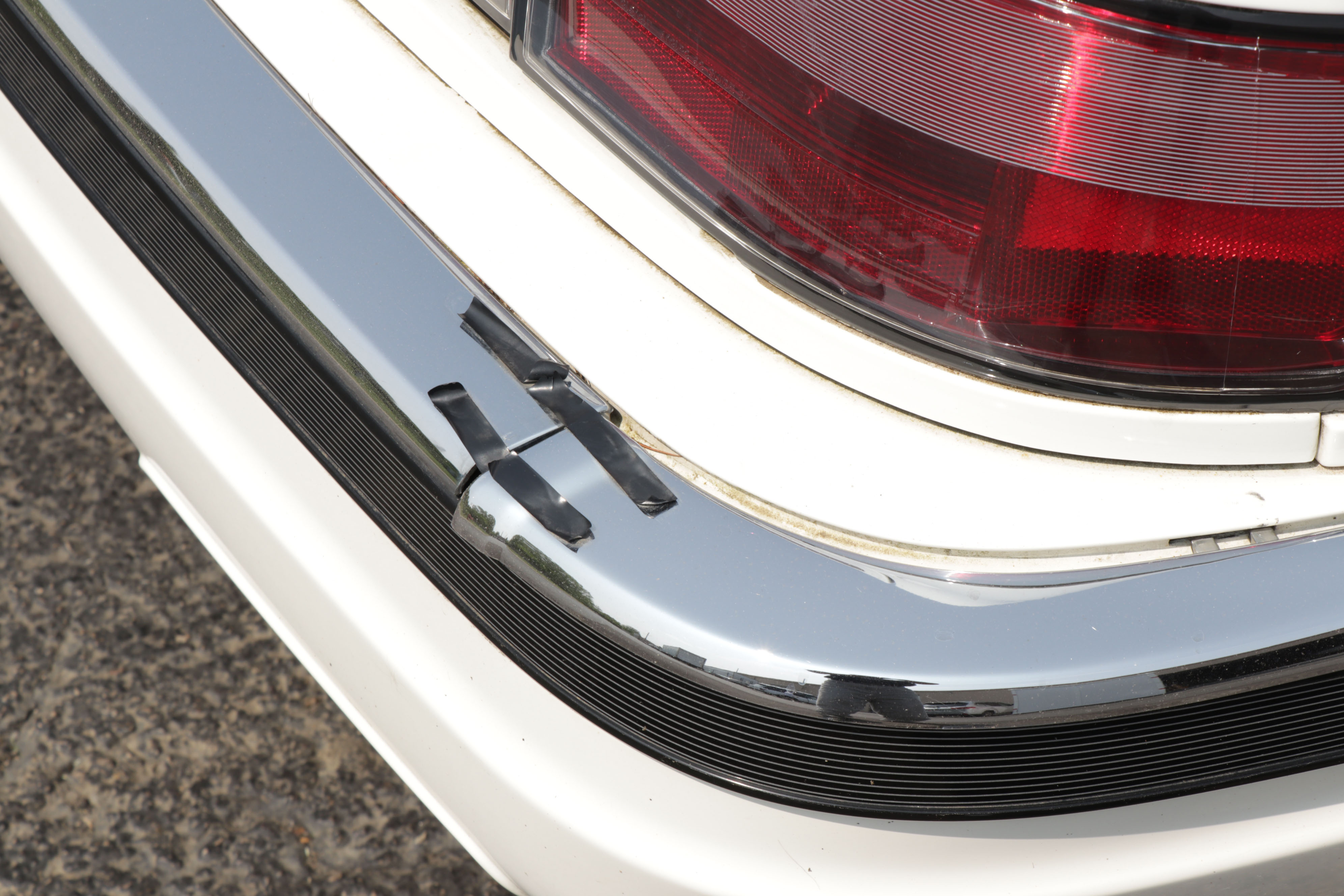 1996 White Cadillac Seville SLS