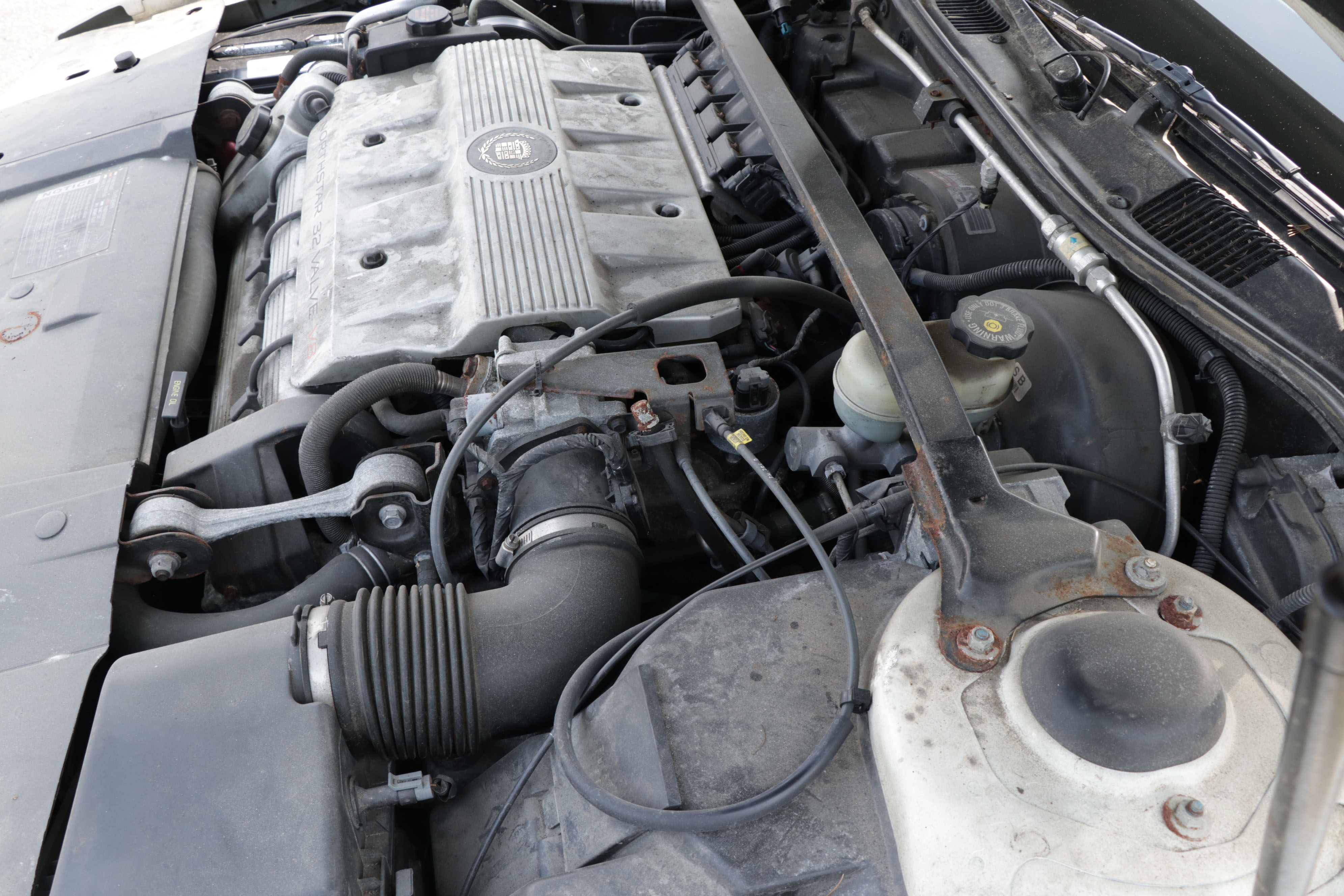 1996 White Cadillac Seville SLS