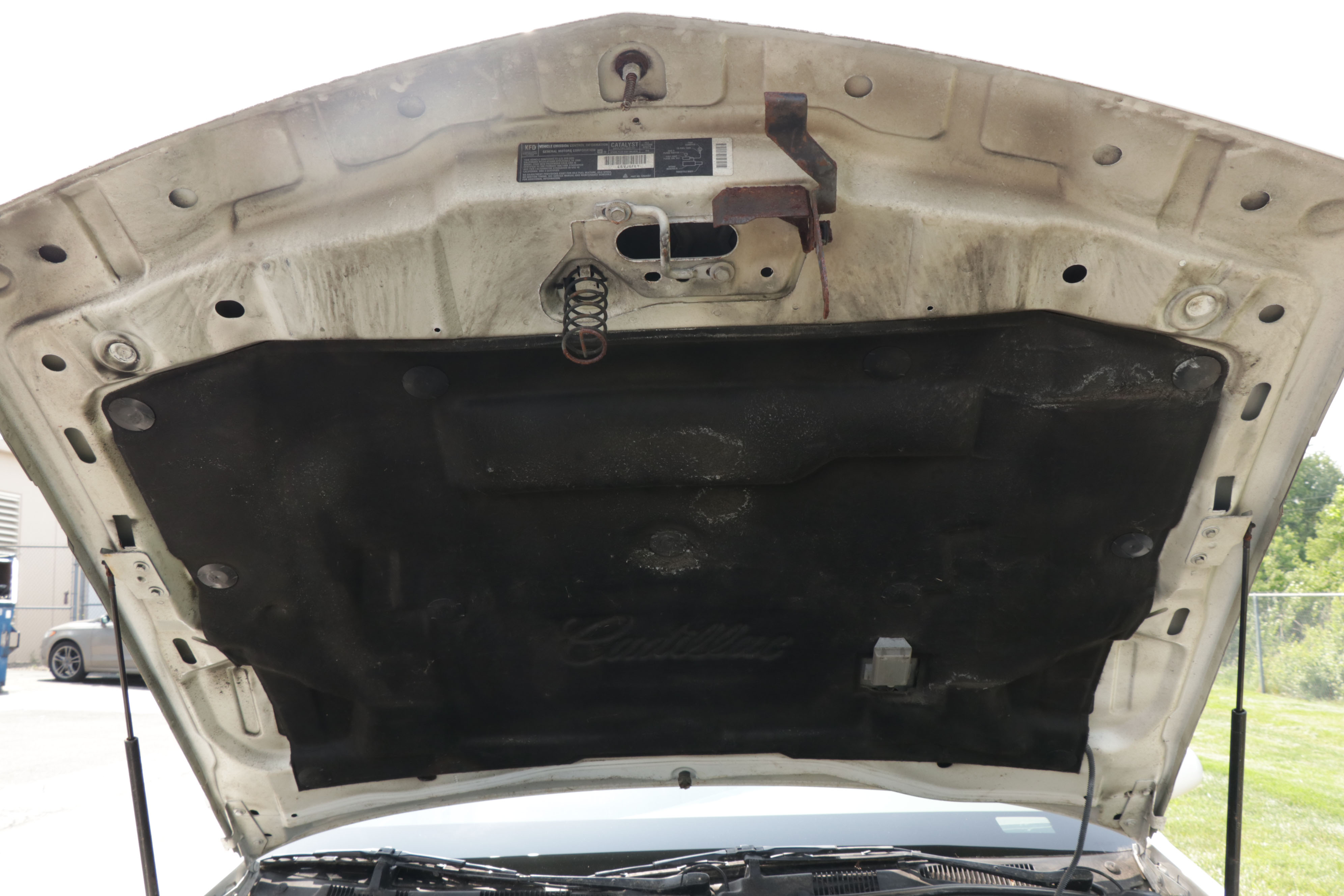 1996 White Cadillac Seville SLS