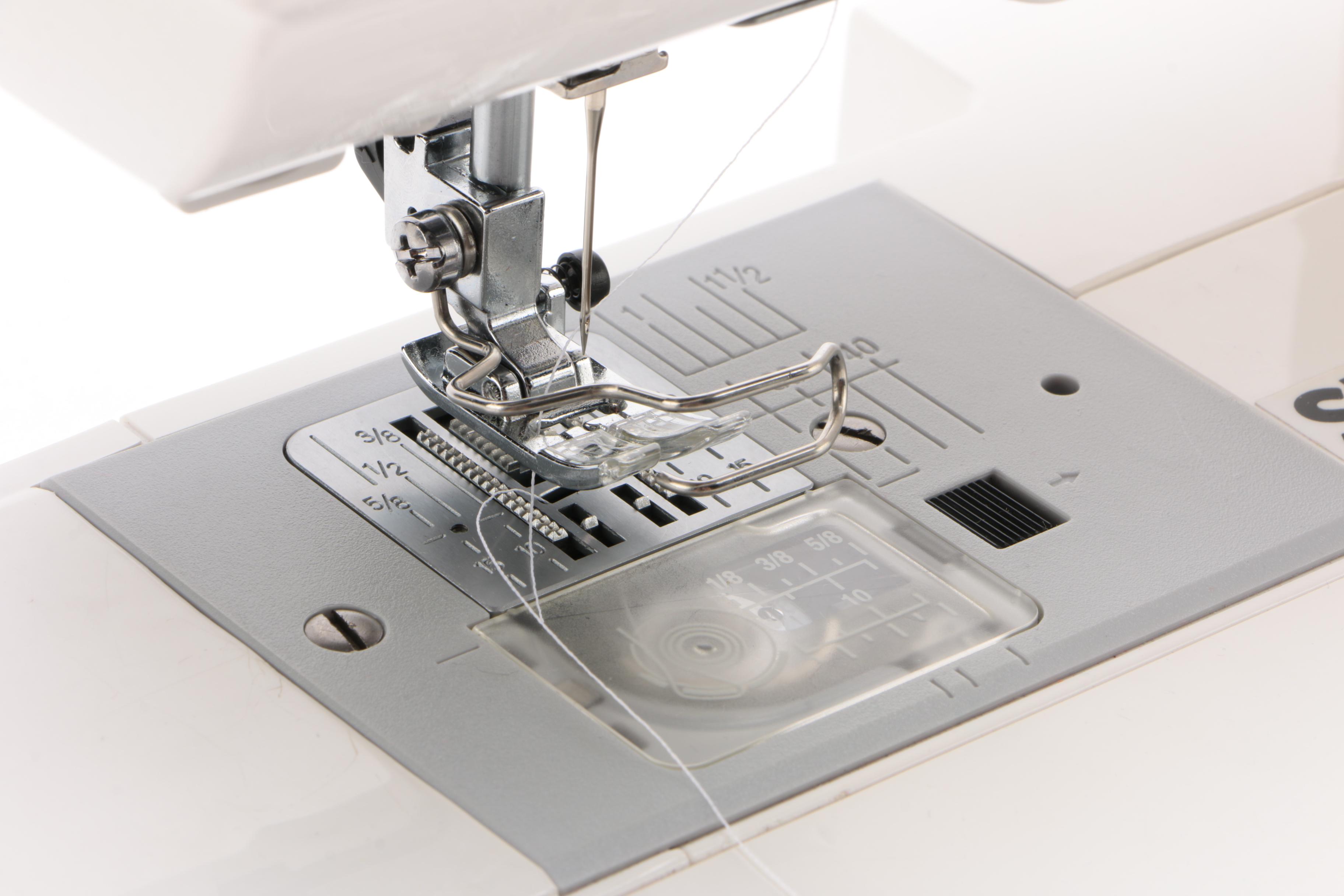 Janome New Home Model 811 Sewing Machine