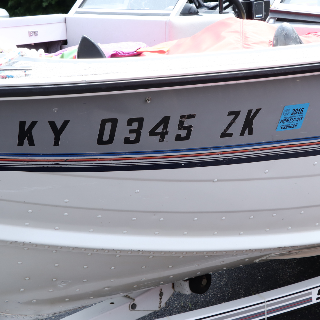 1990 16' Starcraft SuperFisherman with 60 HP Meriner Motor and Trailer