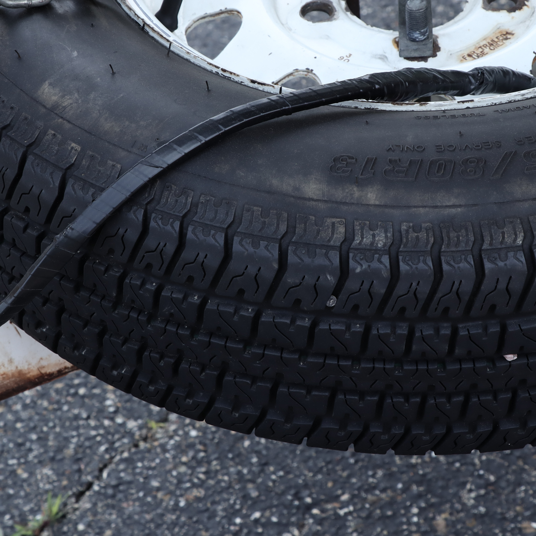 1990 16' Starcraft SuperFisherman with 60 HP Meriner Motor and Trailer