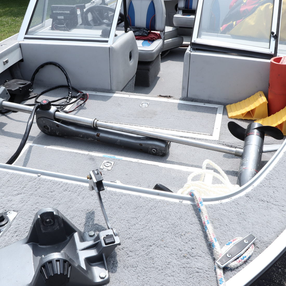 1990 16' Starcraft SuperFisherman with 60 HP Meriner Motor and Trailer