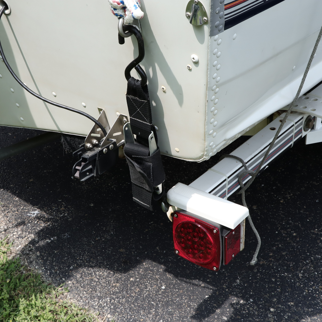 1990 16' Starcraft SuperFisherman with 60 HP Meriner Motor and Trailer