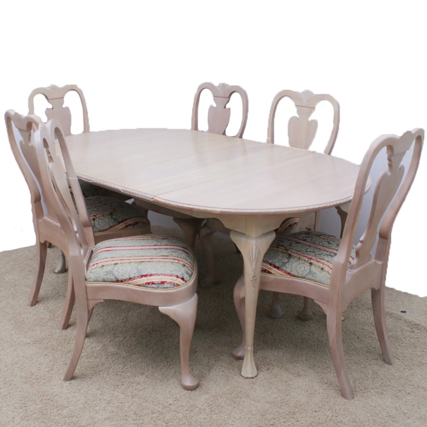 Harden Queen Anne-Style Dining Table and Chairs