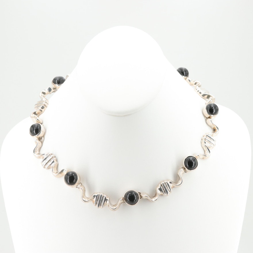 Mexican Sterling Silver Imitation Onyx Necklace