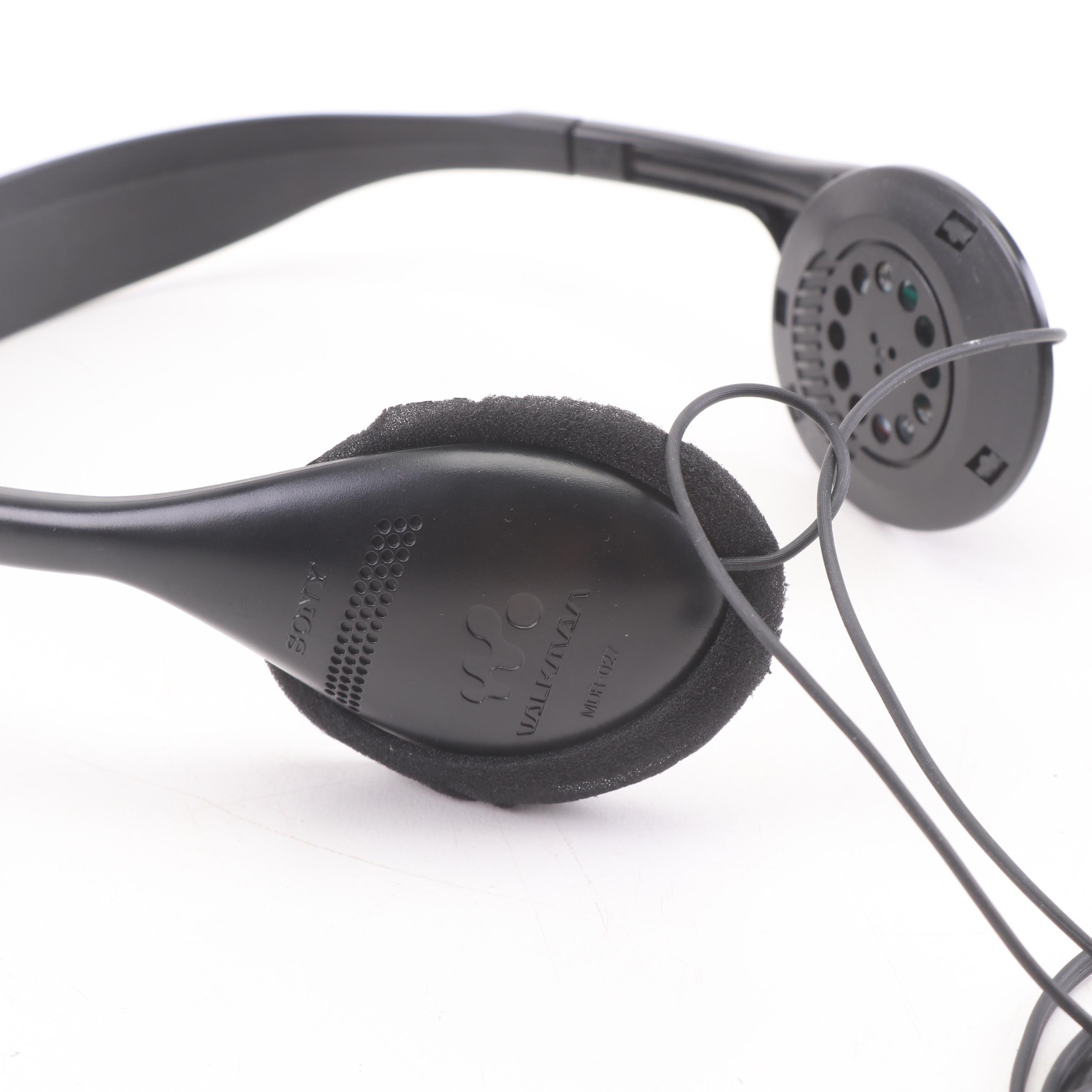 SONY Atrac3plus Portable Compact Disc Player with Soft Travel Case