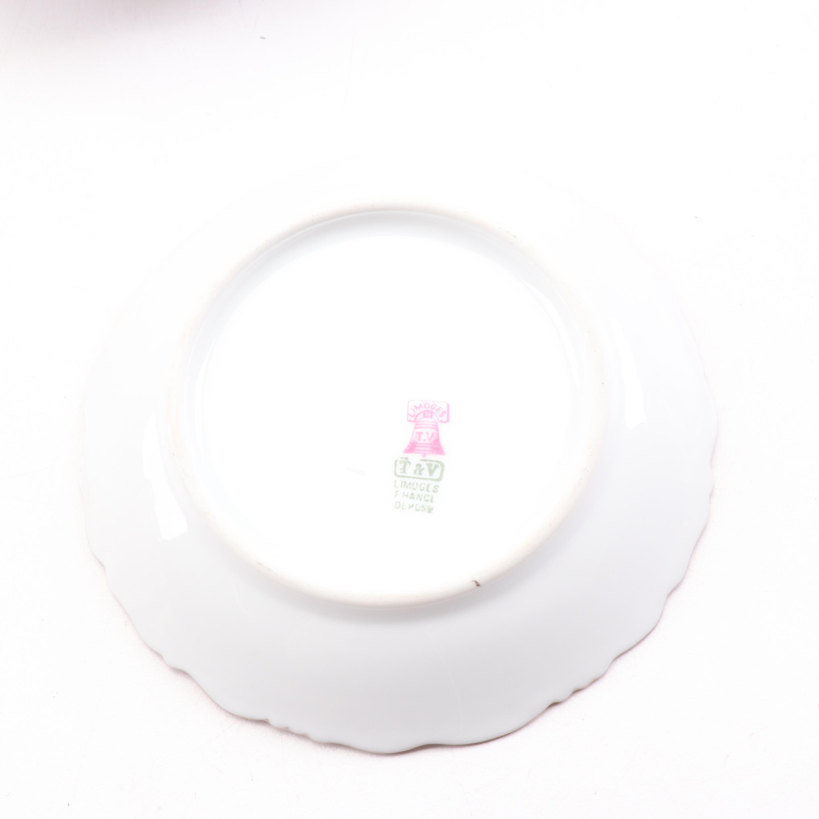 Tressemann & Vogt Limoges "Daisy" Porcelain Dinner Service