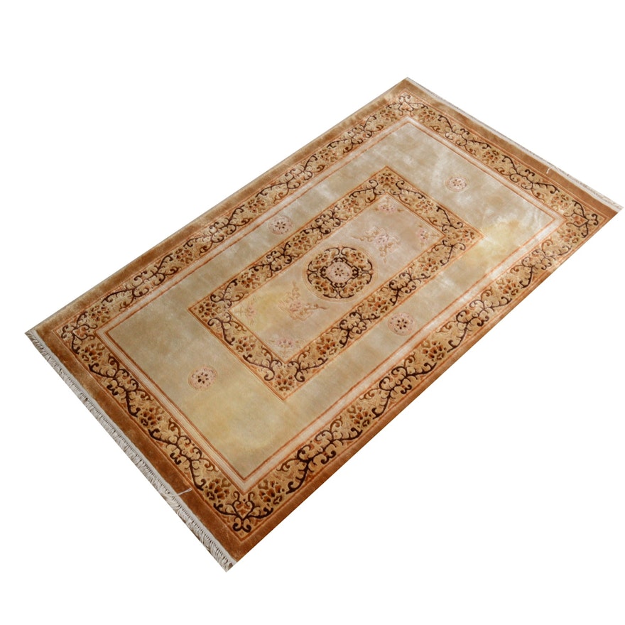 Power Loomed Chinese Sculpted Wool and Artificial Silk Accent Rug