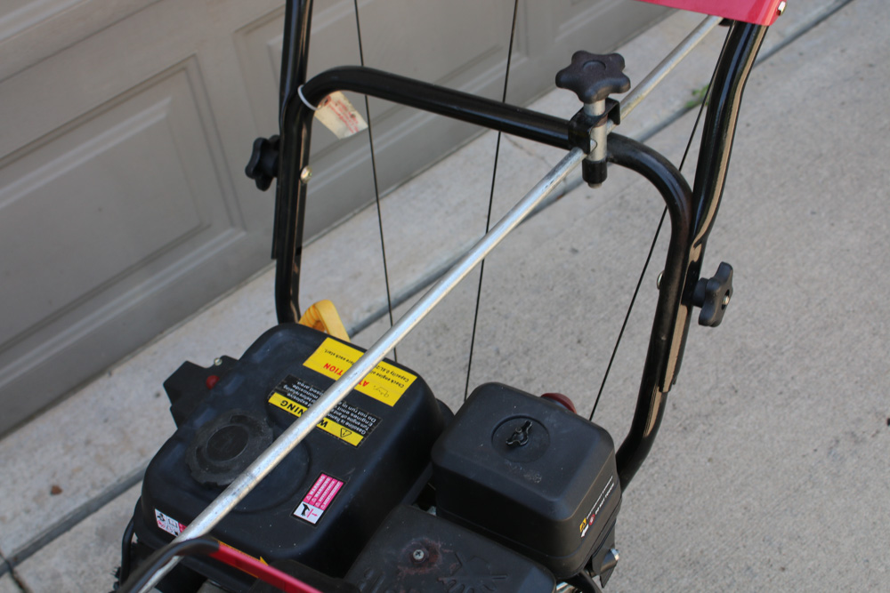 PowerLand PDST24 Snow Thrower