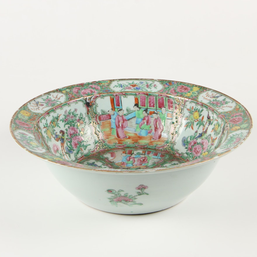 Chinese Rose Medallion Ceramic Centerpiece Bowl