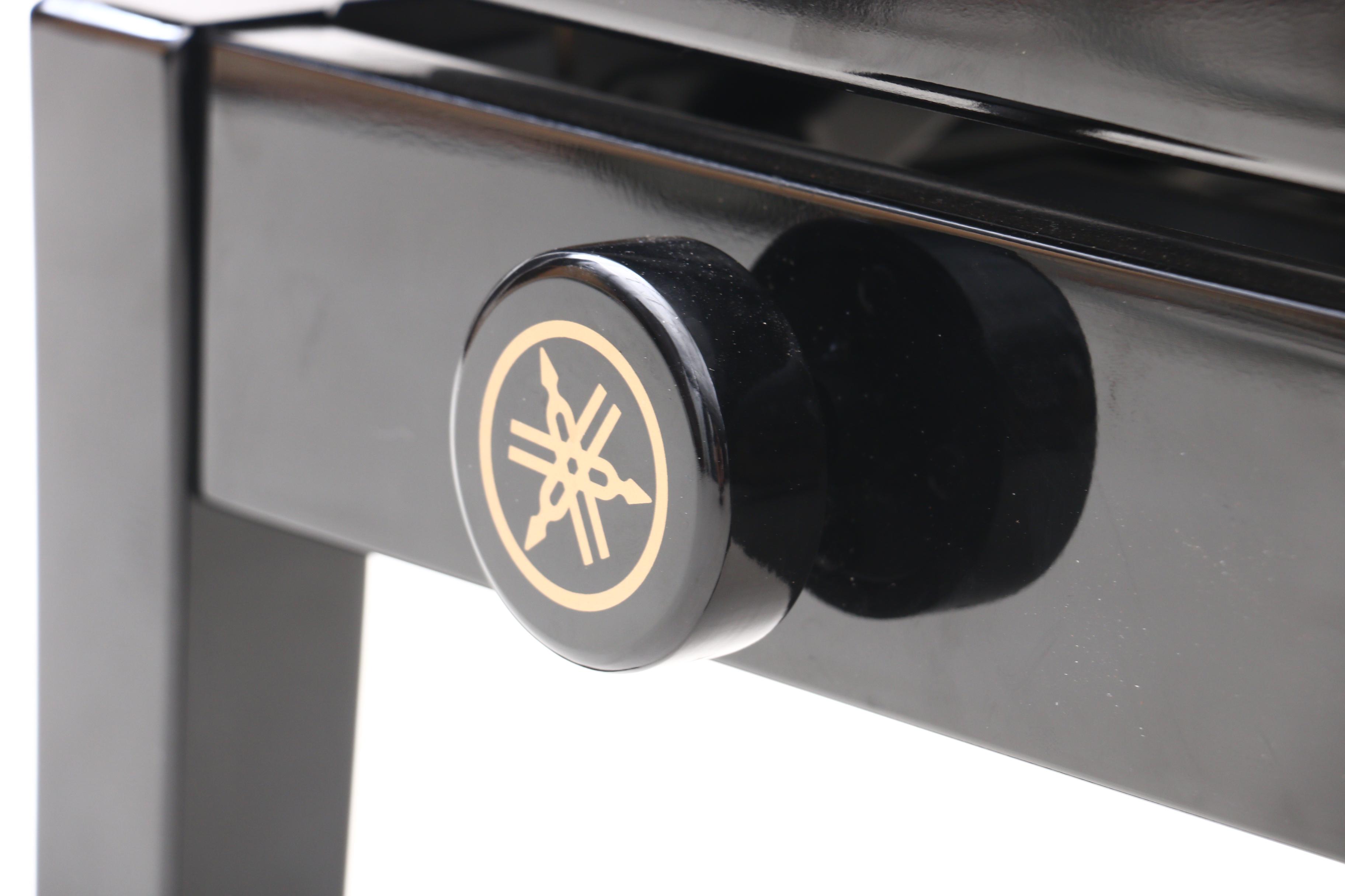 Yamaha Polished Ebony Clavinova Electric Piano with Bench