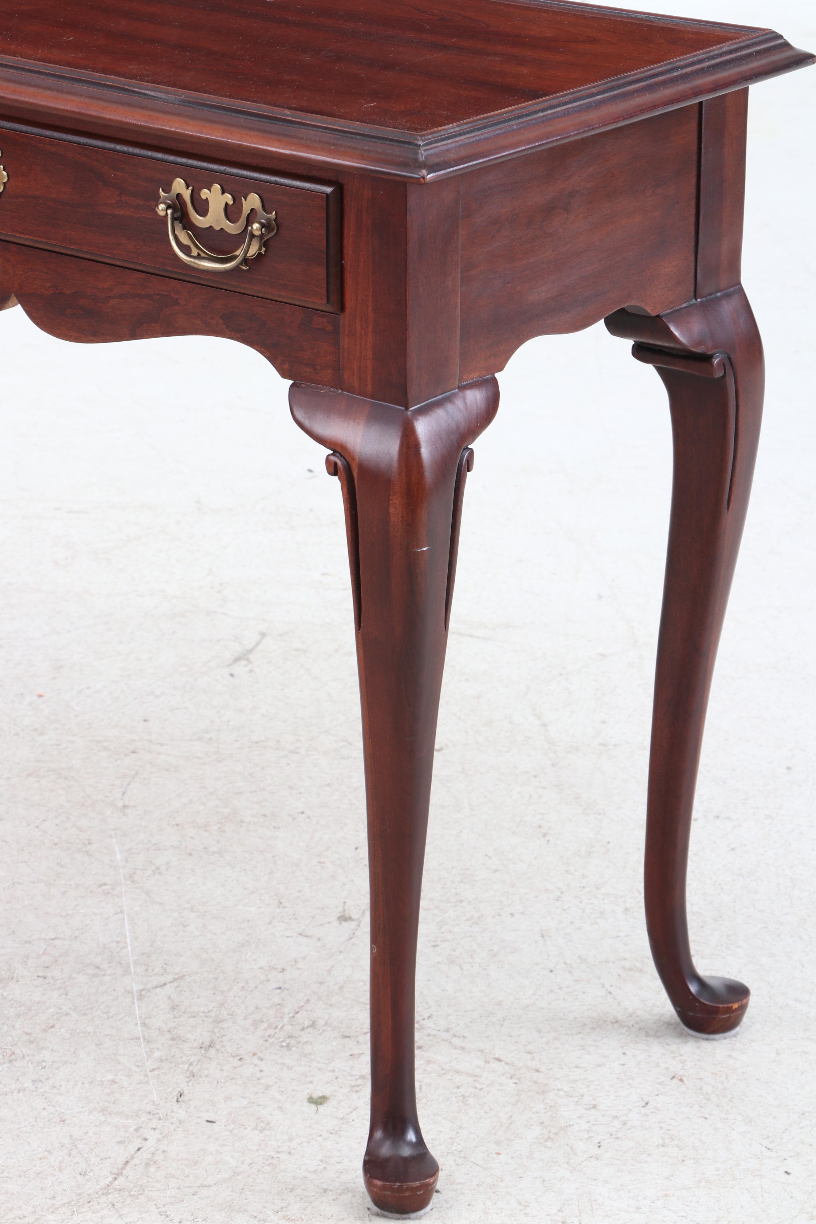 Drexel Heritage Queen Anne Style Cherry Sofa Table with Stools