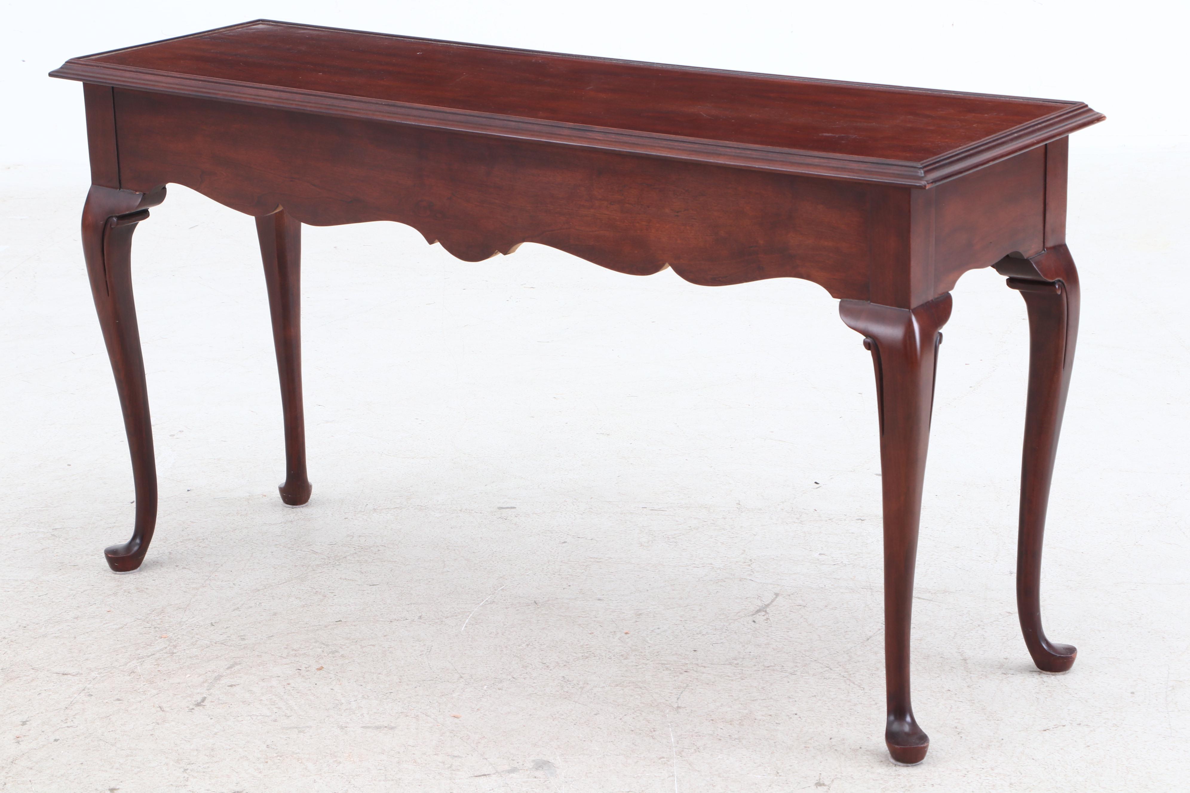 Drexel Heritage Queen Anne Style Cherry Sofa Table with Stools