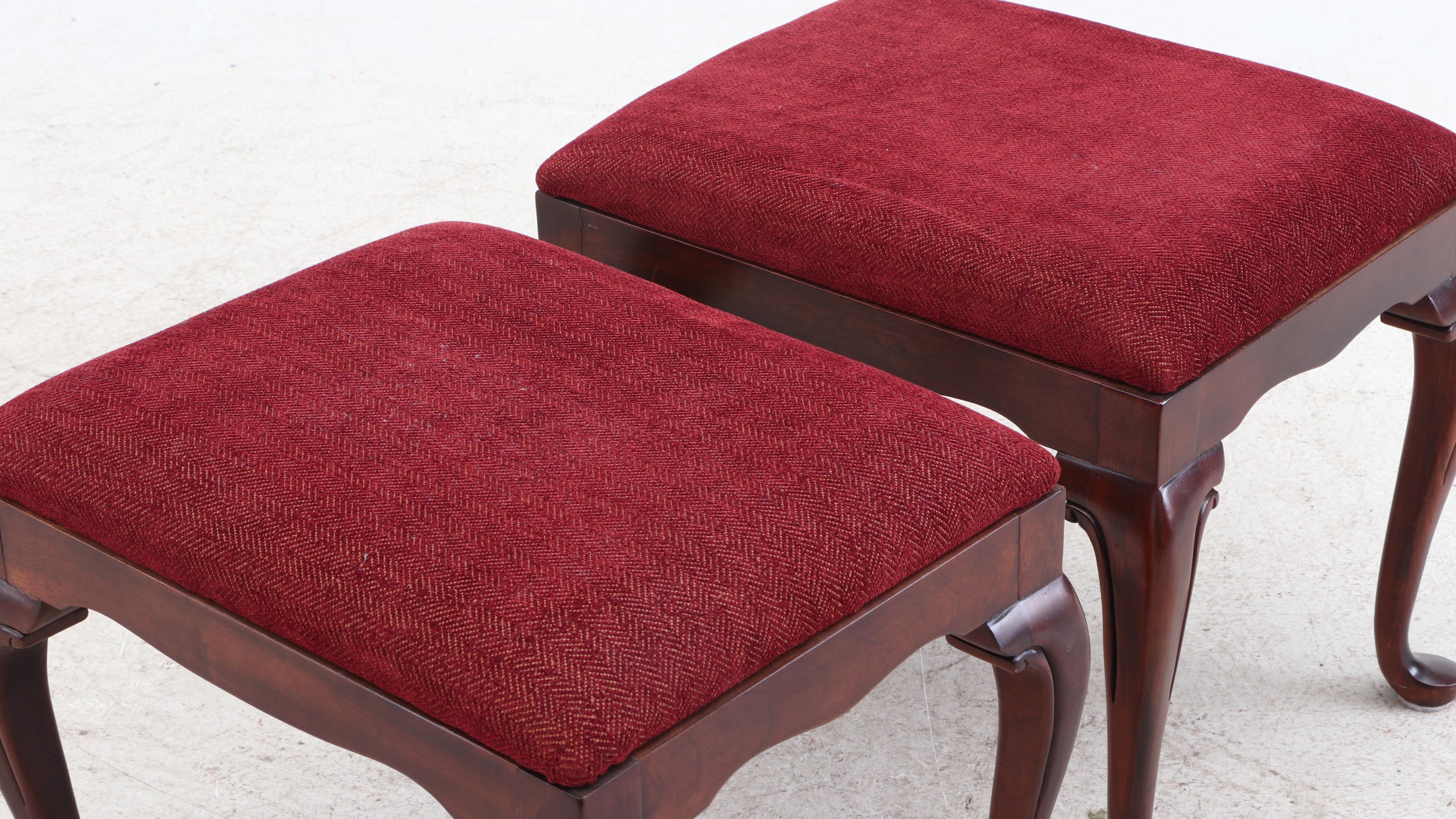 Drexel Heritage Queen Anne Style Cherry Sofa Table with Stools