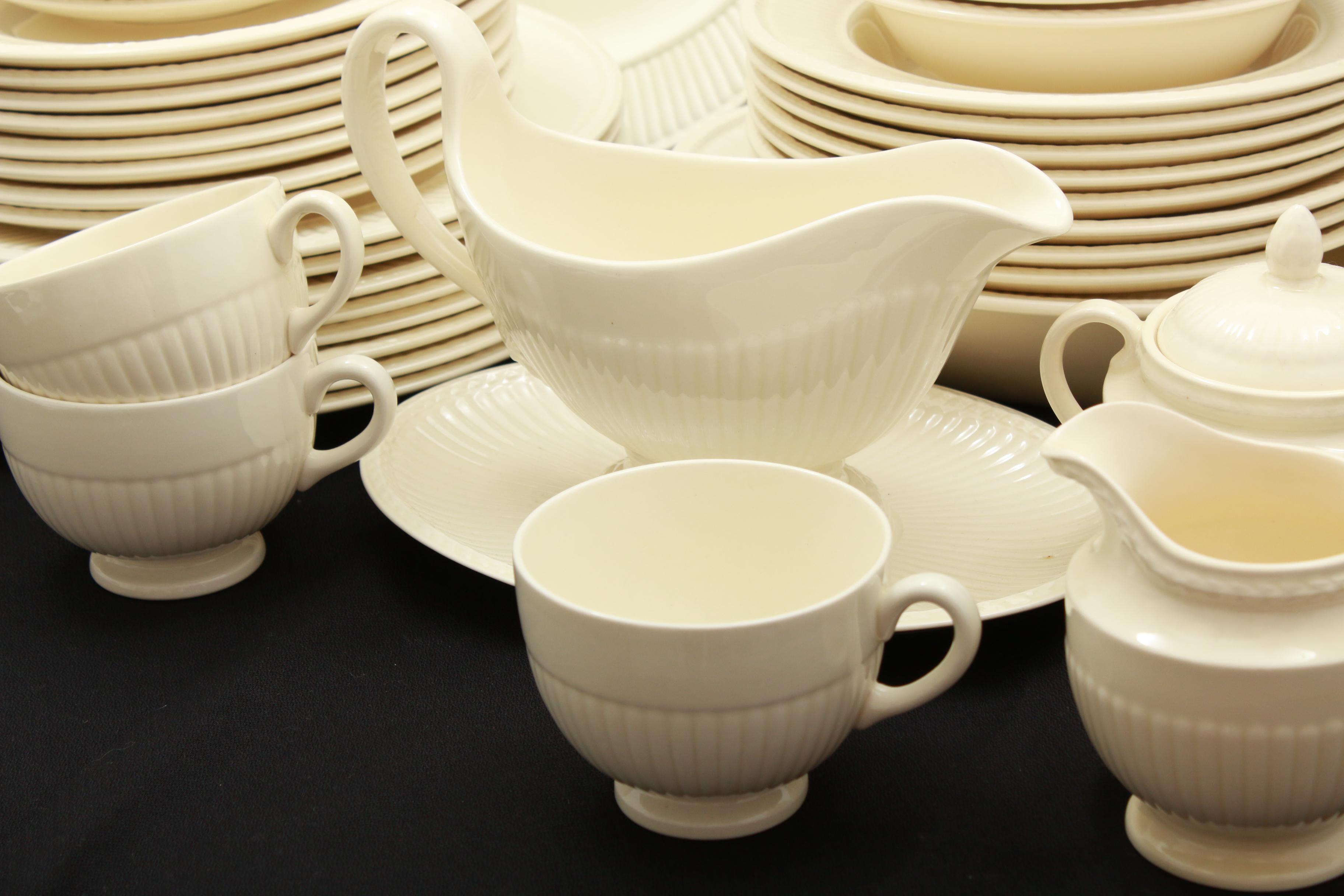 Wedgwood "Edme" Porcelain Dinnerware