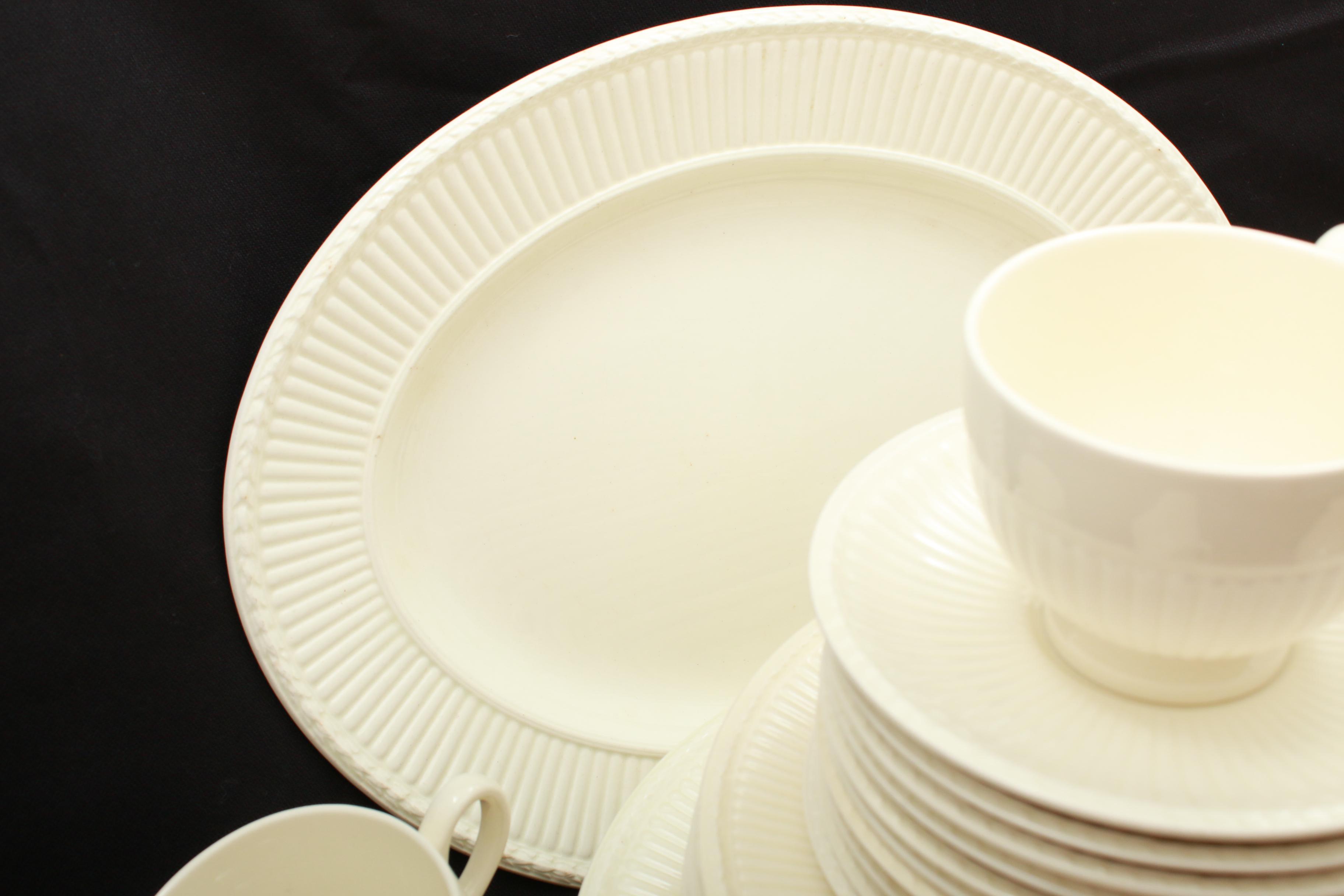 Wedgwood "Edme" Porcelain Dinnerware