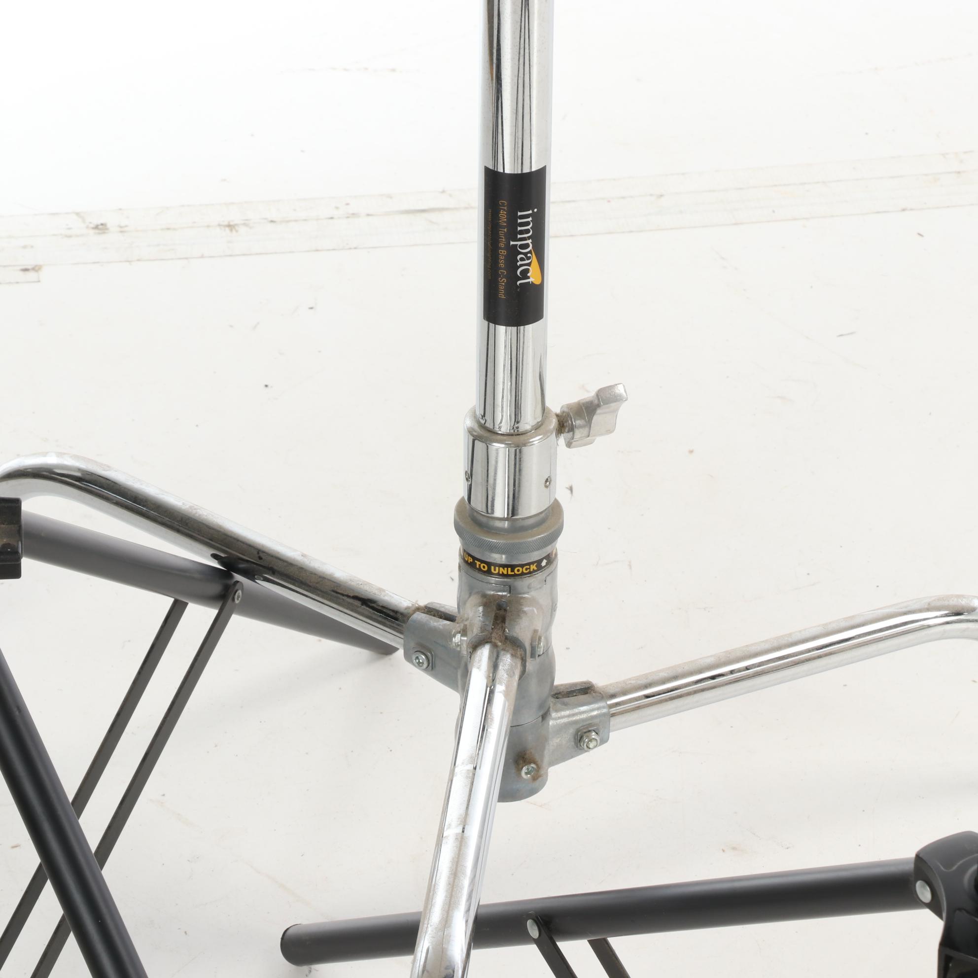 Speedotron Studio Strobe with Large  Impact Luxbanx Duo Softbox