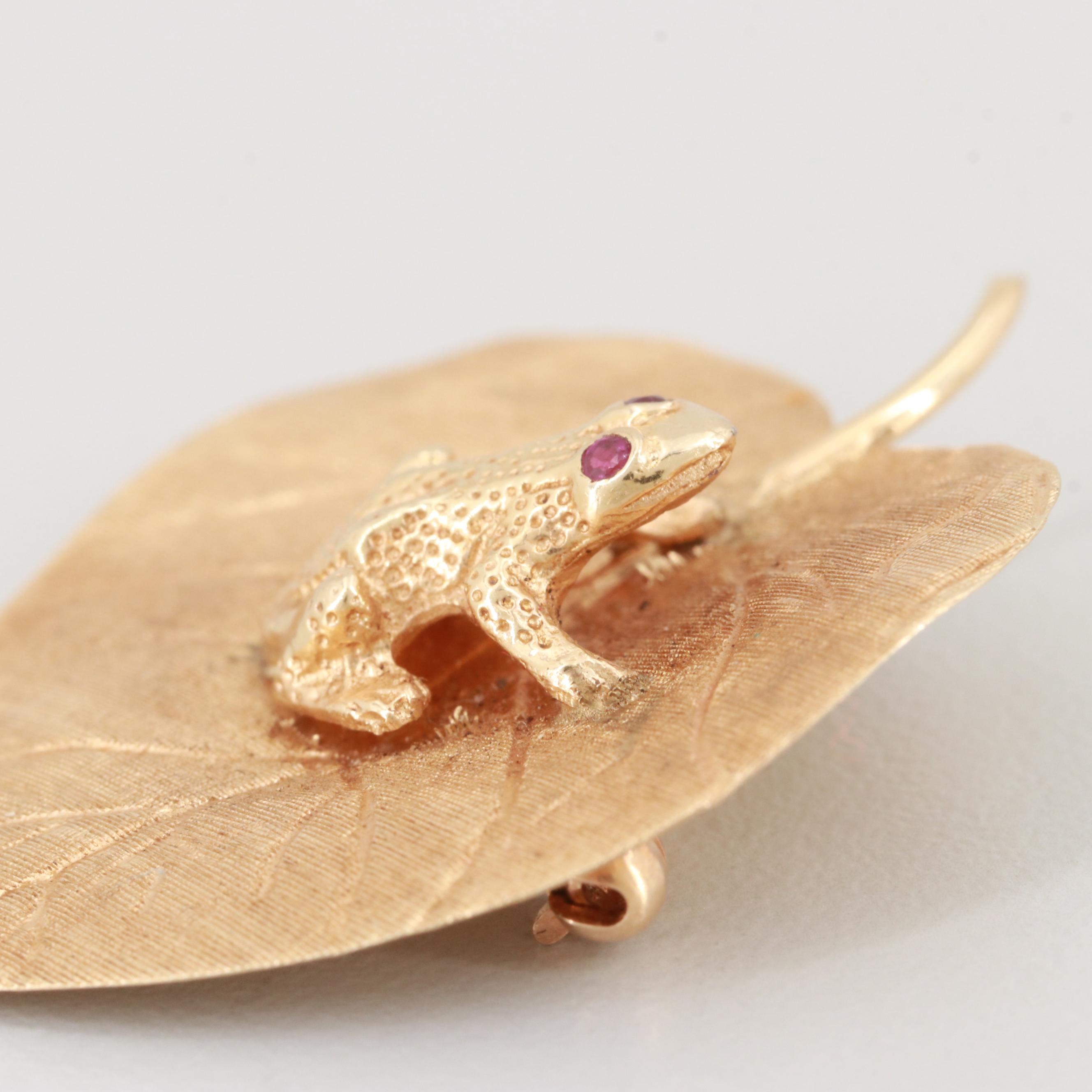 Vintage Cellino 14K Yellow Gold Frog on a Leaf Brooch with Ruby Accents