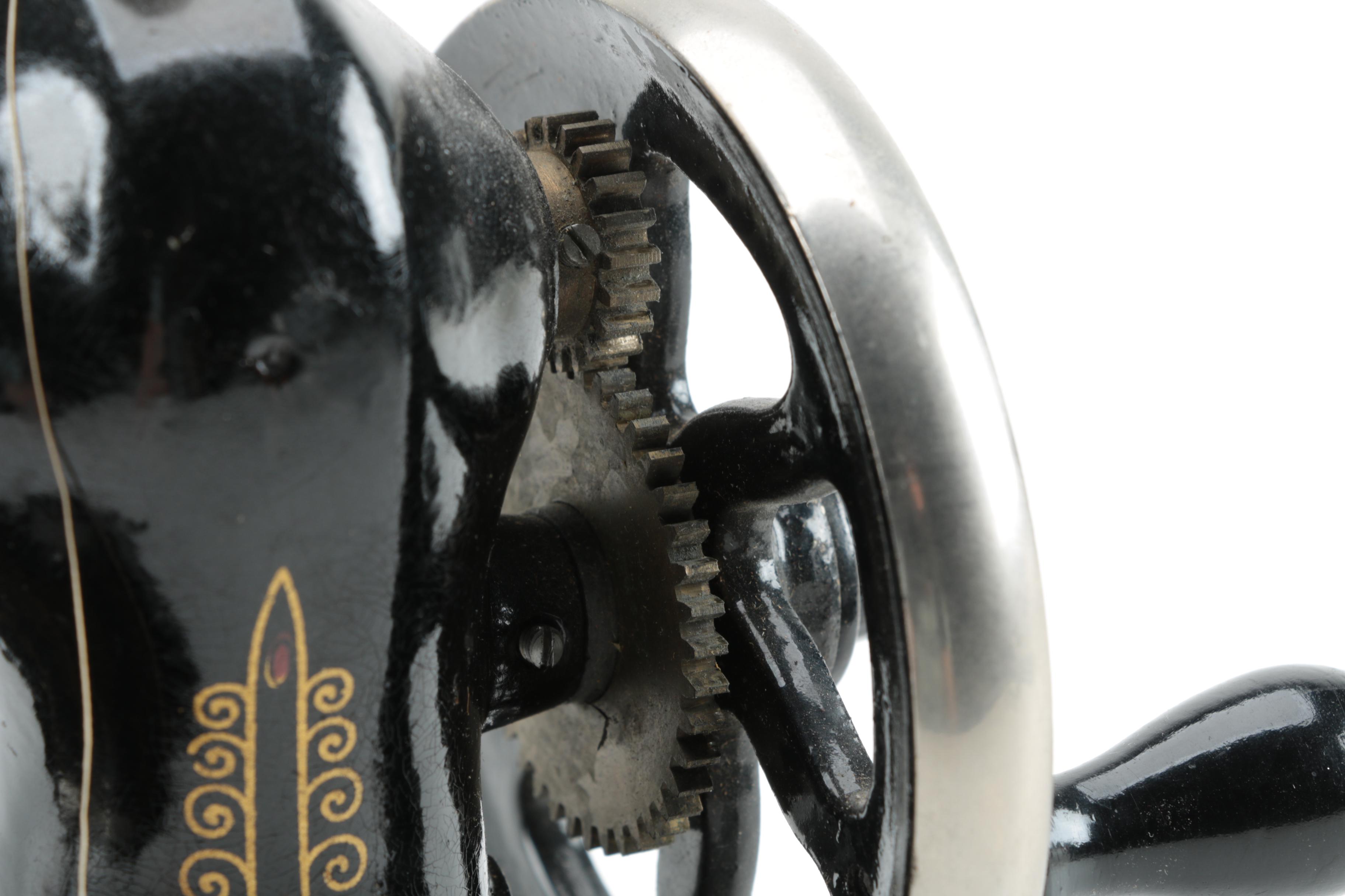 Muller "Little Beauty" Cast Iron Toy Sewing Machine, Early 20th Century