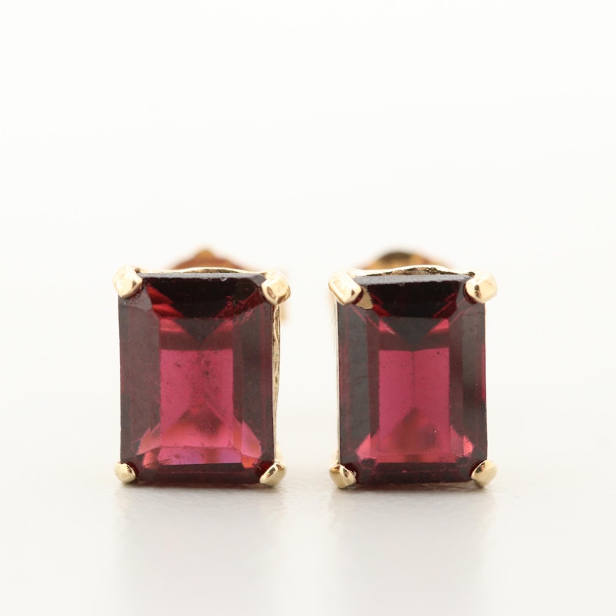 10K Yellow Gold Garnet Stud Earrings